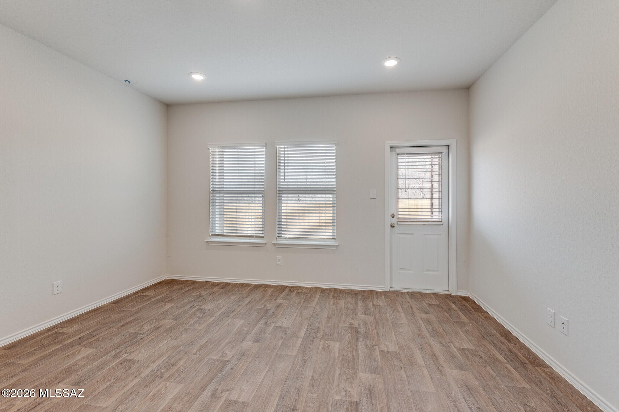 Saguaro Bloom SQ20180540069 - Residential