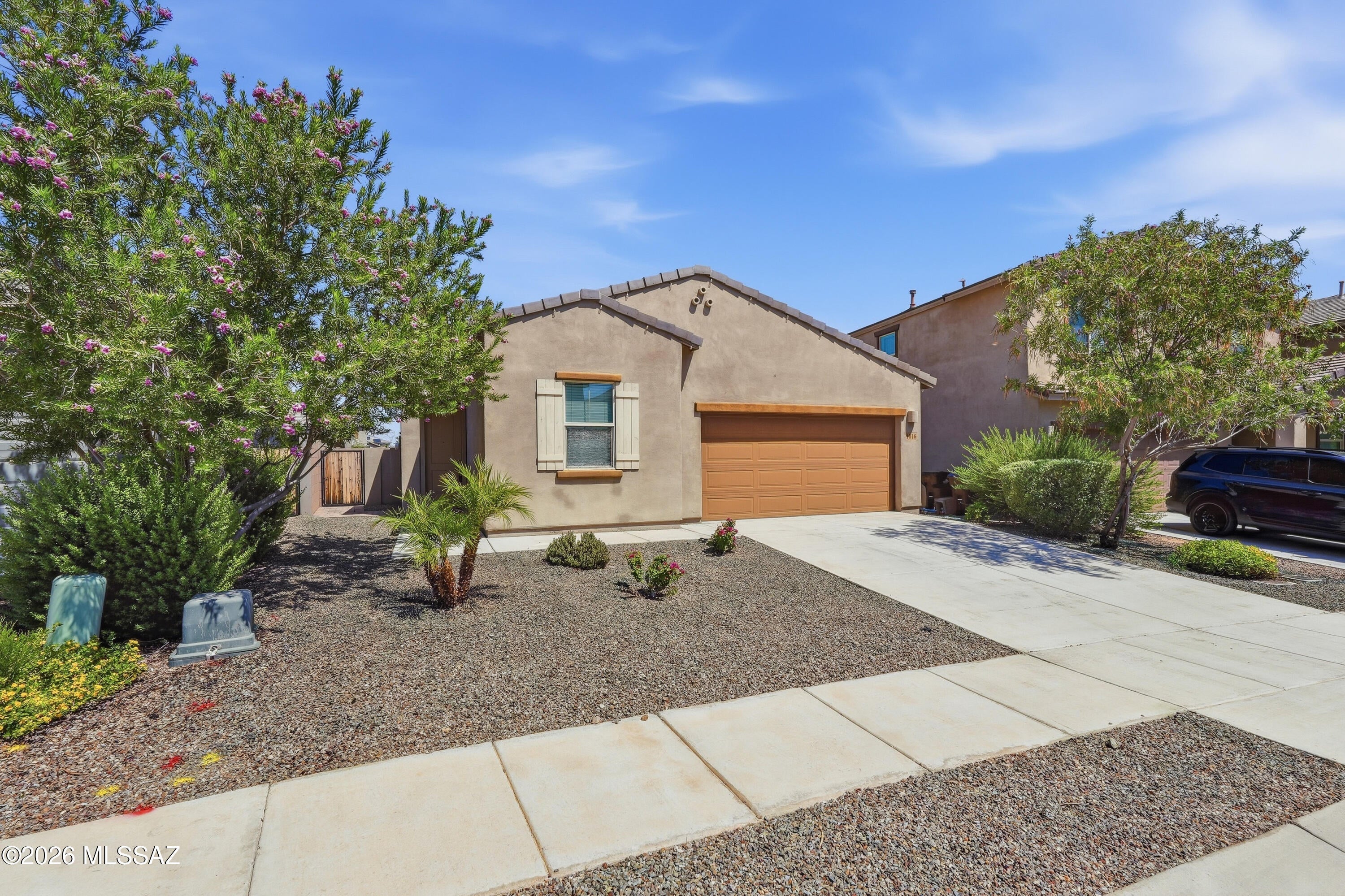 Entrada Del Rio - Residential Lease