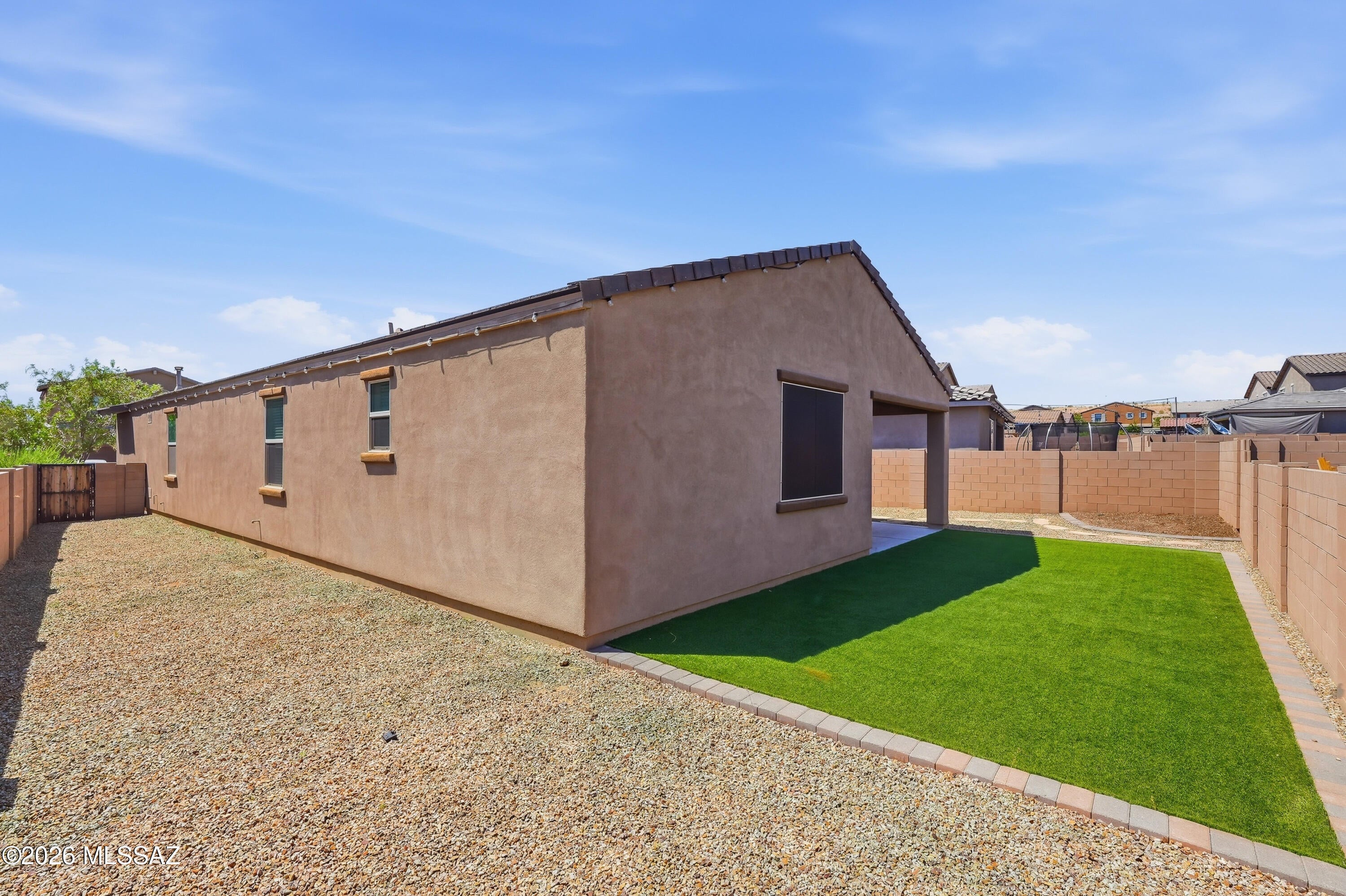 Entrada Del Rio - Residential Lease