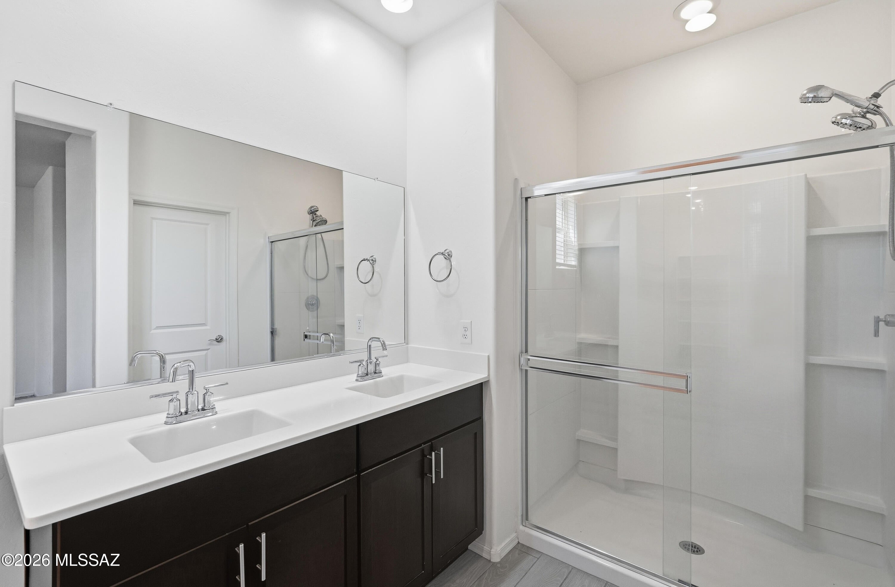 Entrada Del Rio - Residential Lease