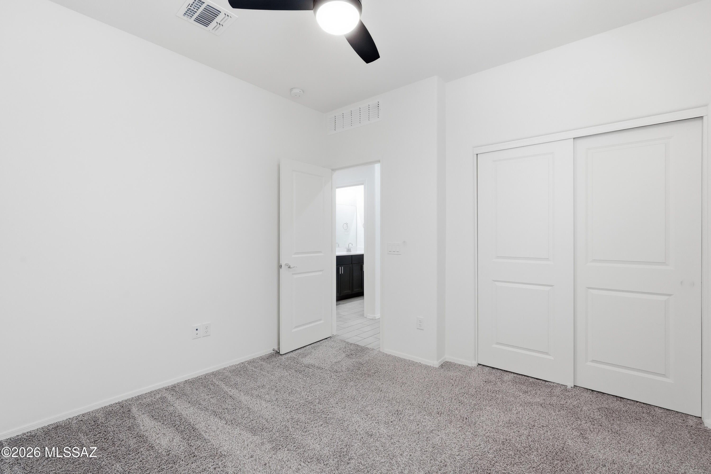 Entrada Del Rio - Residential Lease