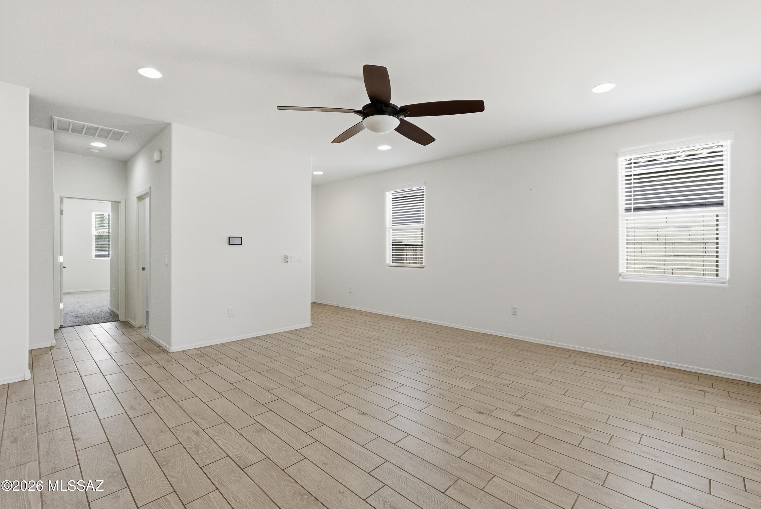 Entrada Del Rio - Residential Lease