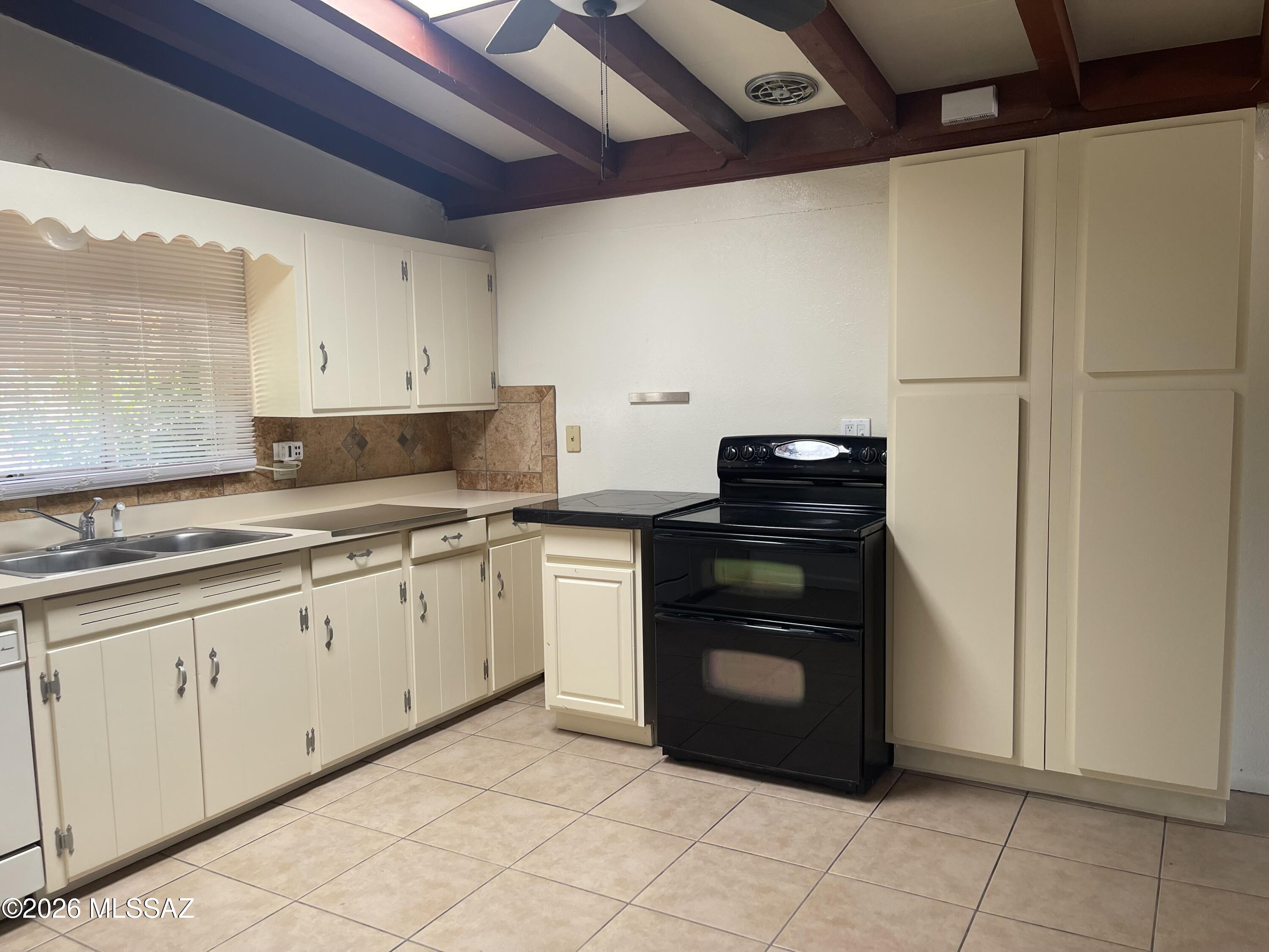 Cloverleaf Resub. - Residential