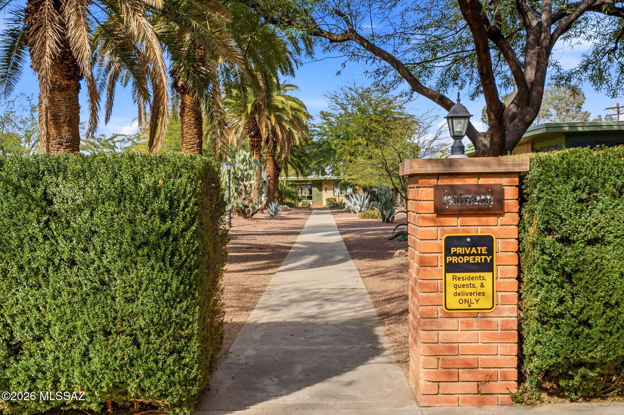 Country Club Manor Condos (1-51) - Residential