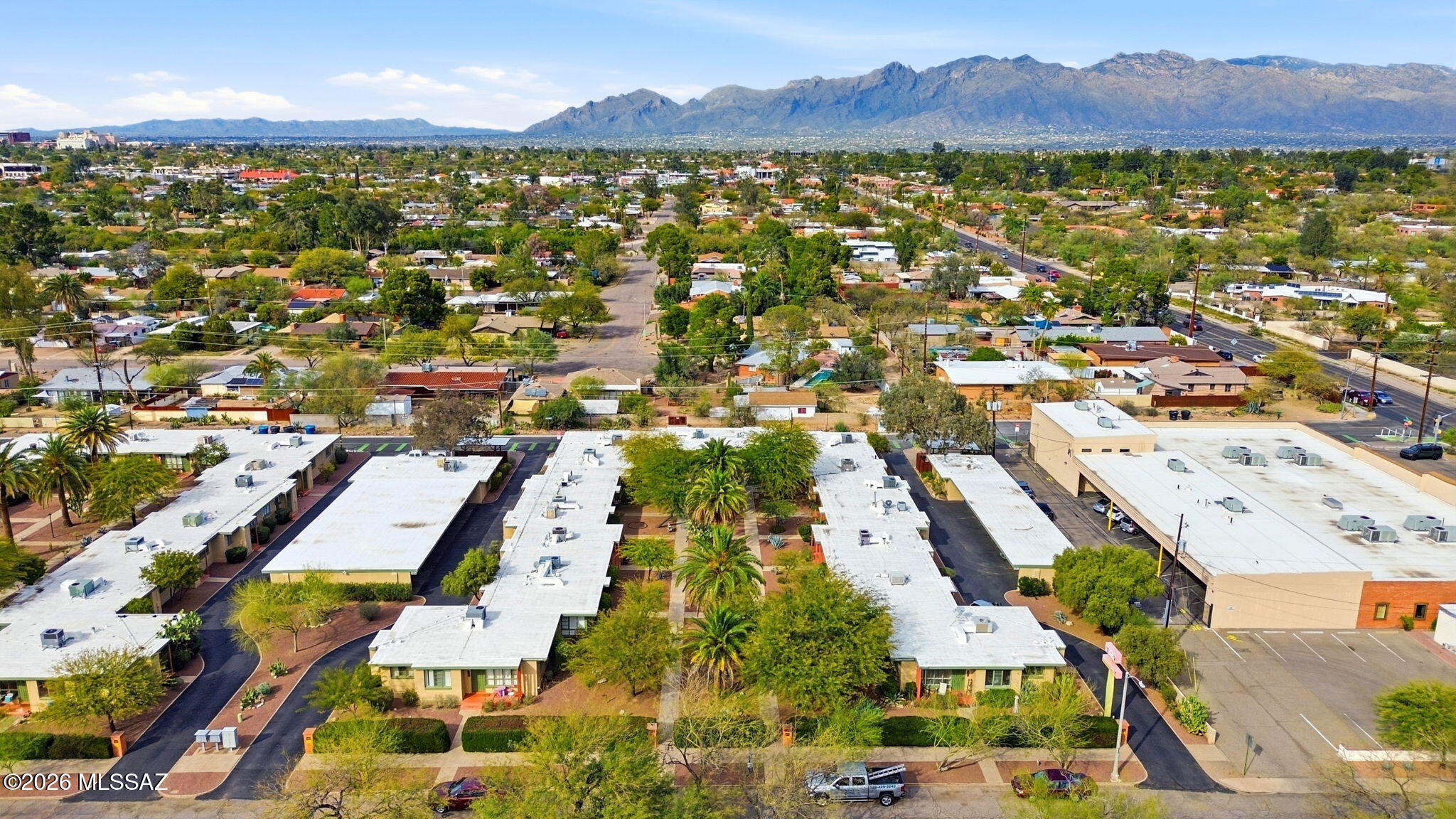 Country Club Manor Condos (1-51) - Residential