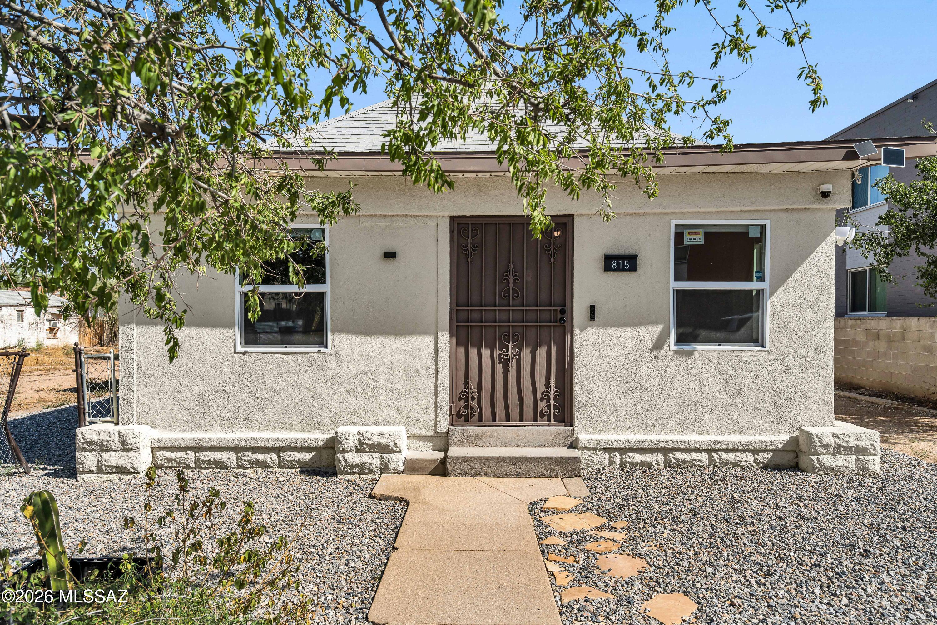 This charming 2-bedroom, 2-bathroom bungalow has been completely renovated from top to bottom, offering modern comfort in a home full of historic character. Just a short walk to the University of Arizona, it's the perfect spot for students, faculty, or anyone who wants to be close to campus without sacrificing style or space.