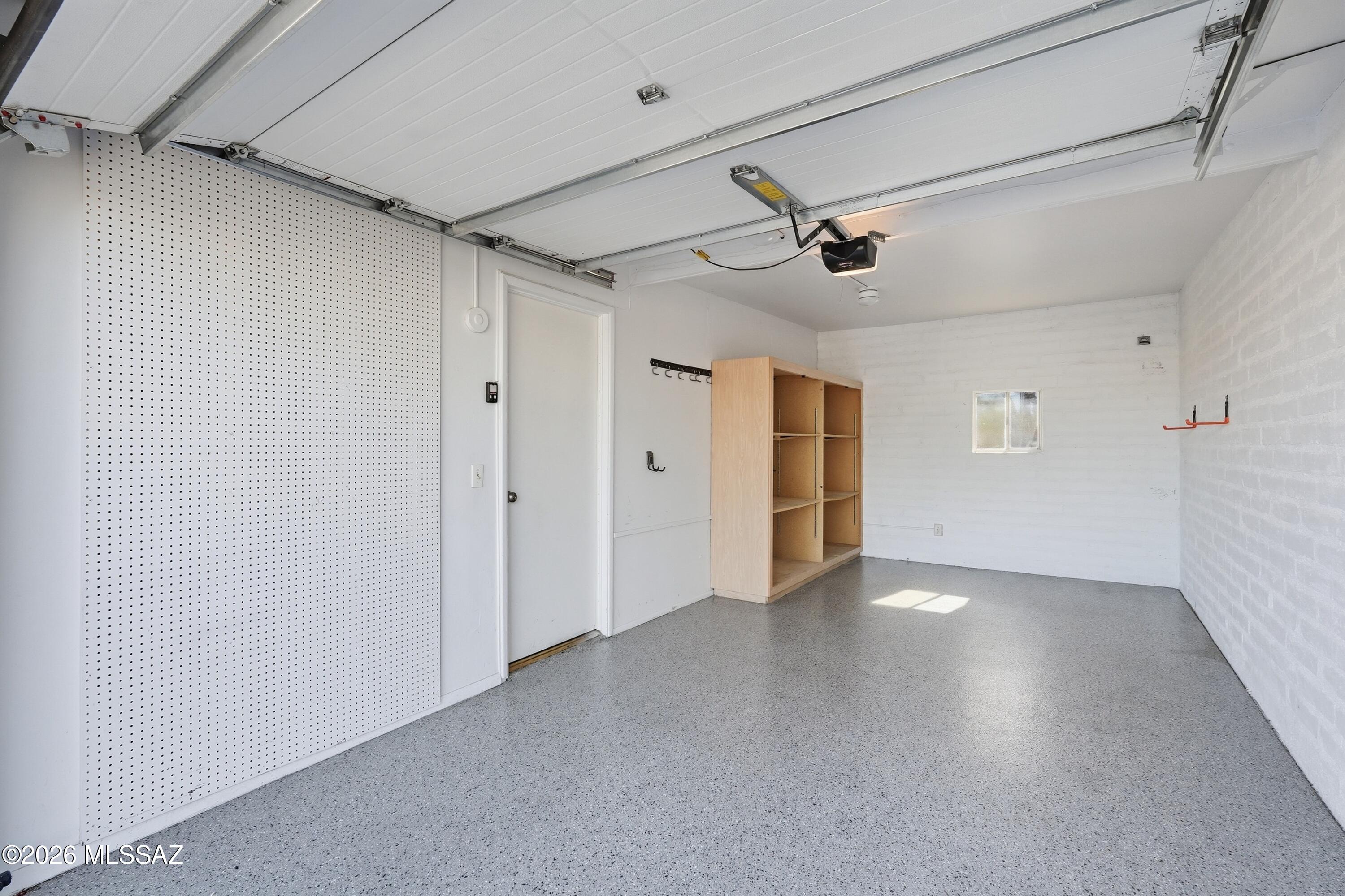 Colonia Verde (13-17) - Residential