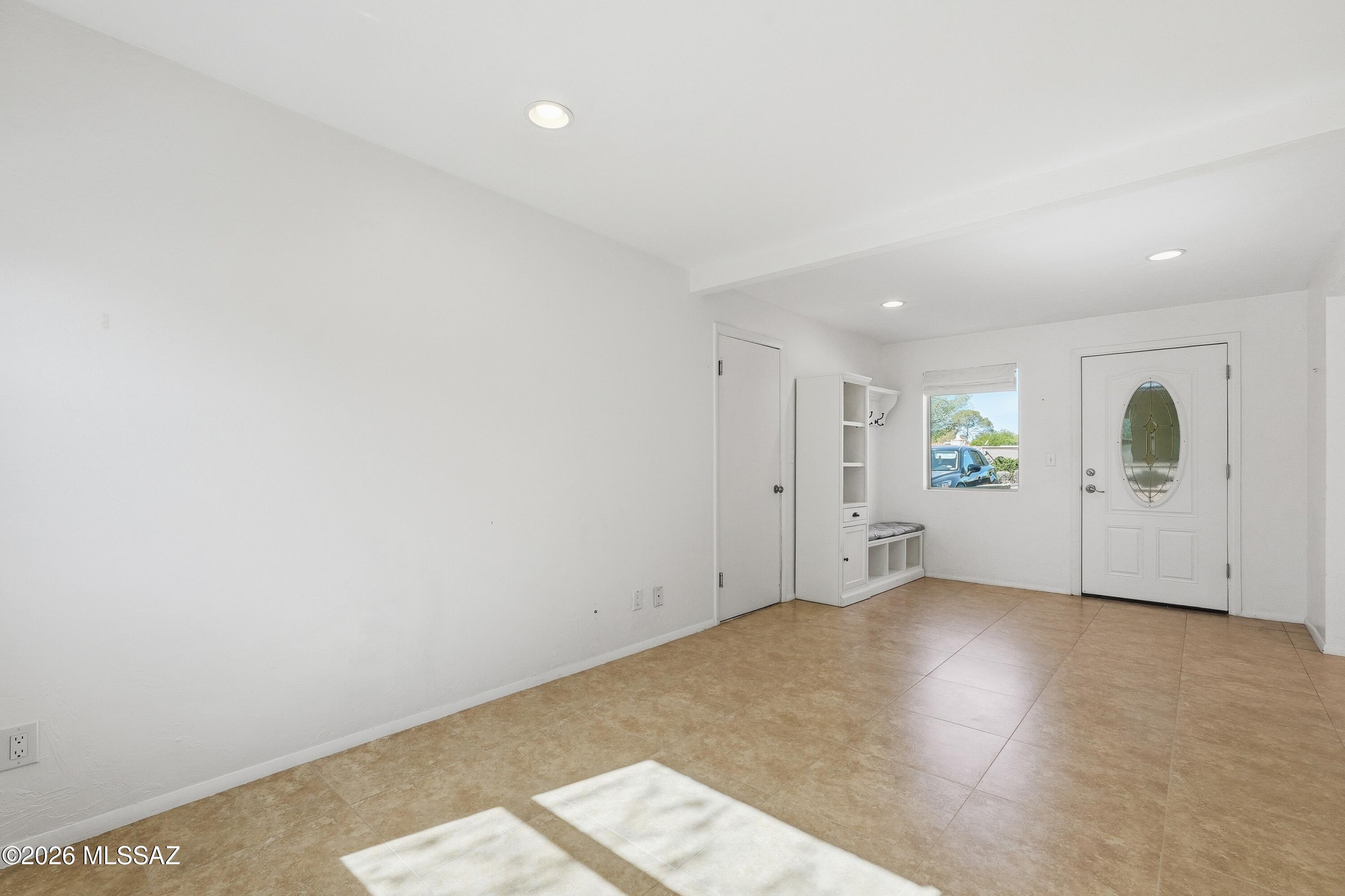 Colonia Verde (13-17) - Residential