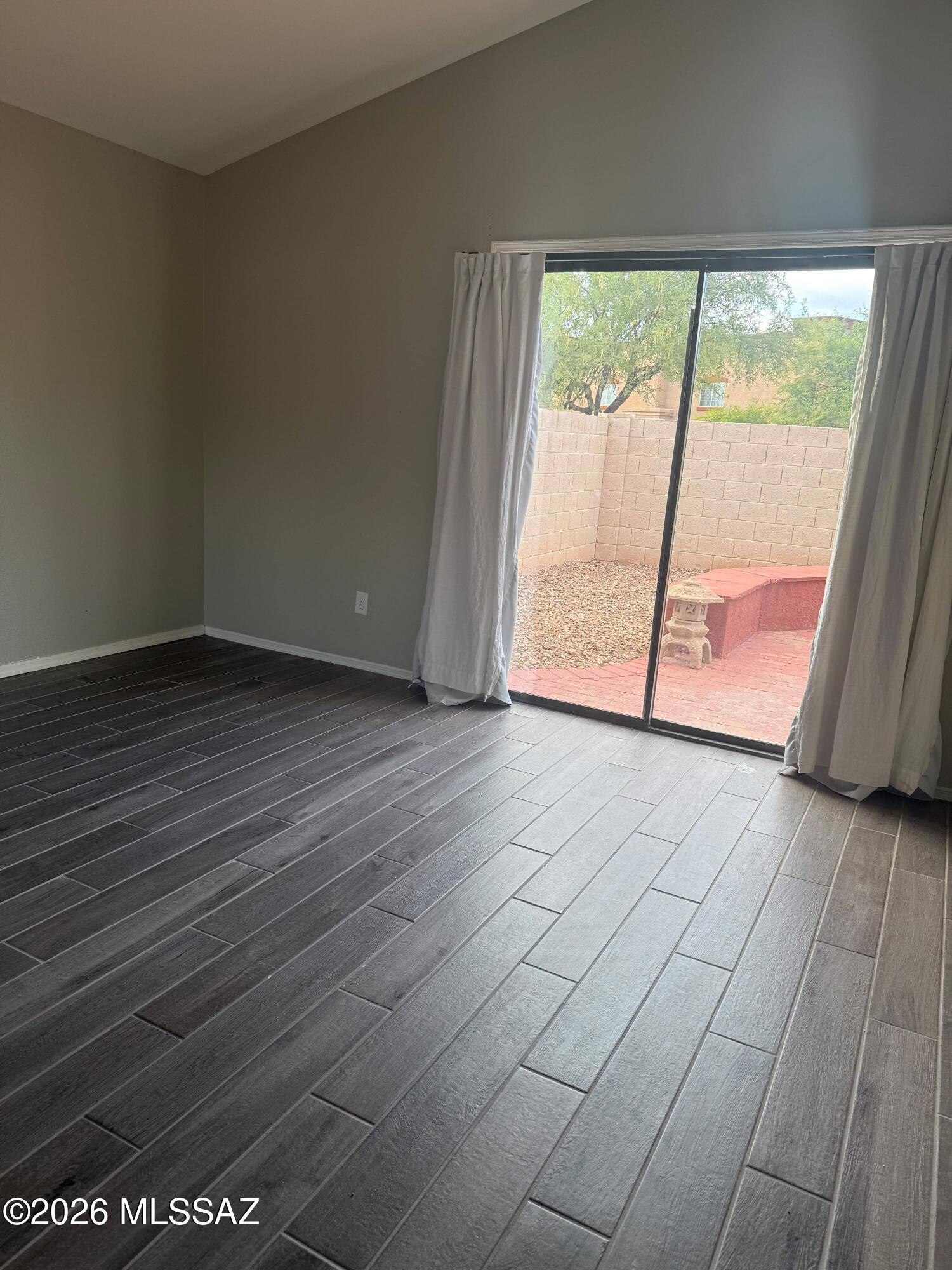 Villa Balboa (1-109) - Residential Lease