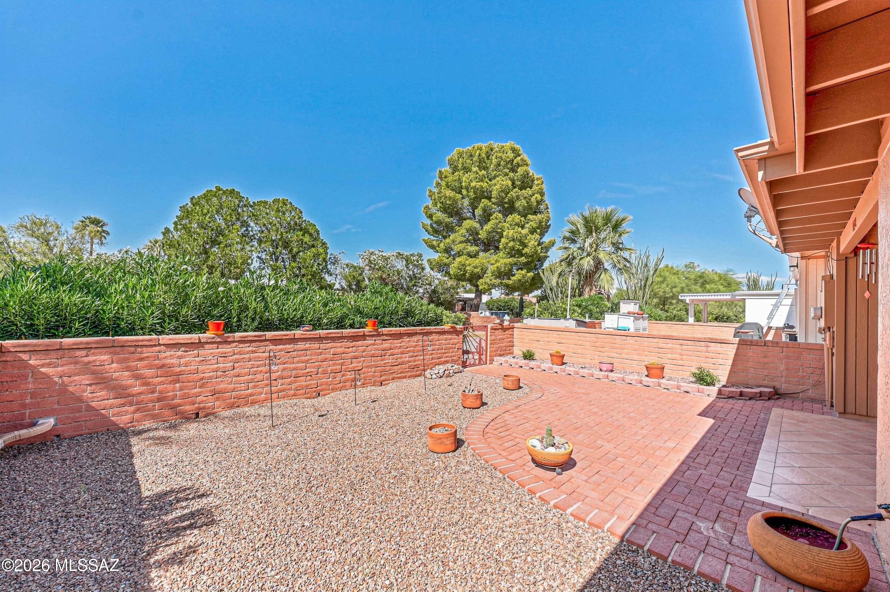 Green Valley Desert Meadows Townhouses (82-197) - Residential