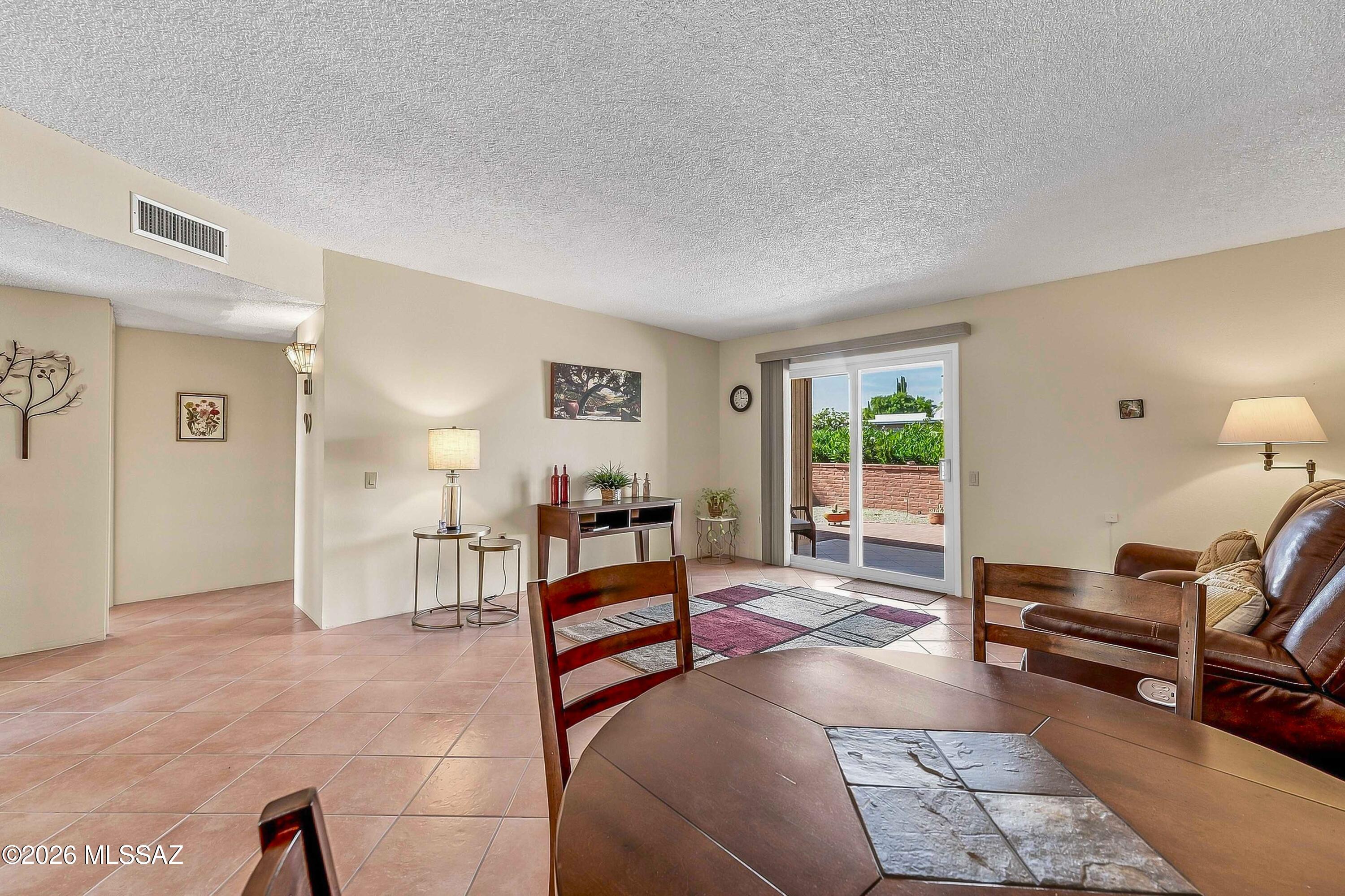 Green Valley Desert Meadows Townhouses (82-197) - Residential