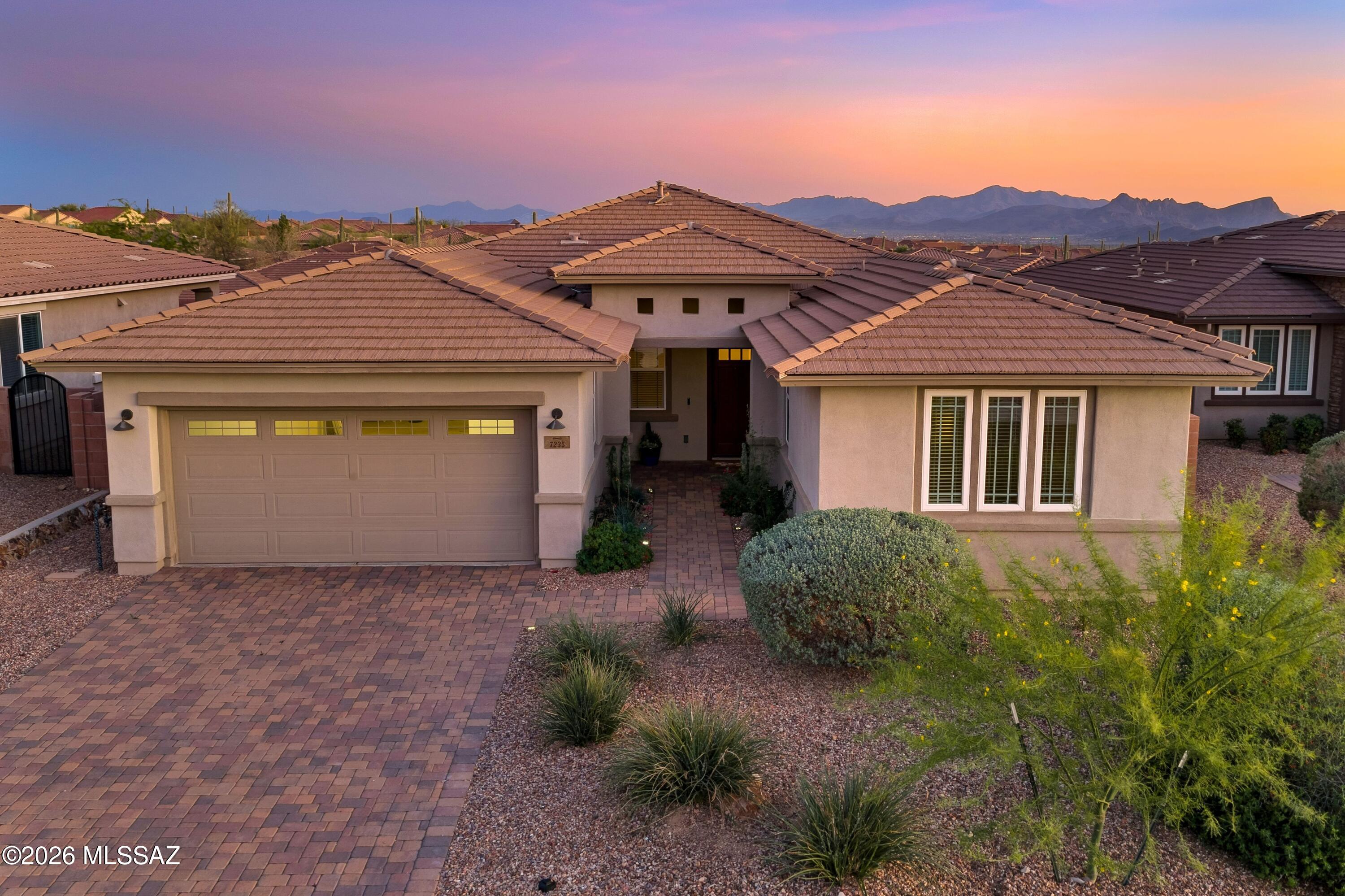 Golden Barrel Place At Dove Mountain SQ20141710079 - Residential