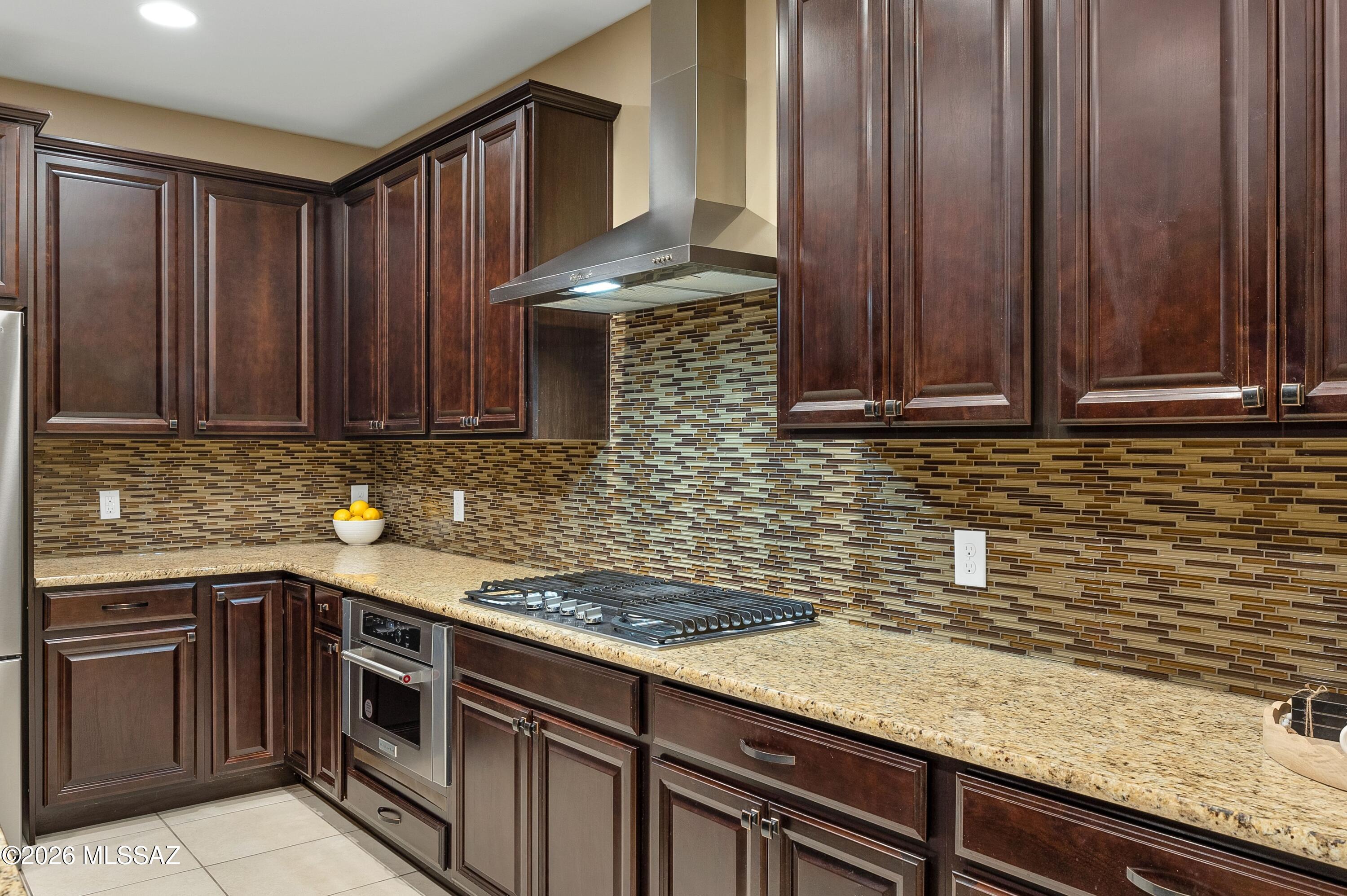 Golden Barrel Place At Dove Mountain SQ20141710079 - Residential