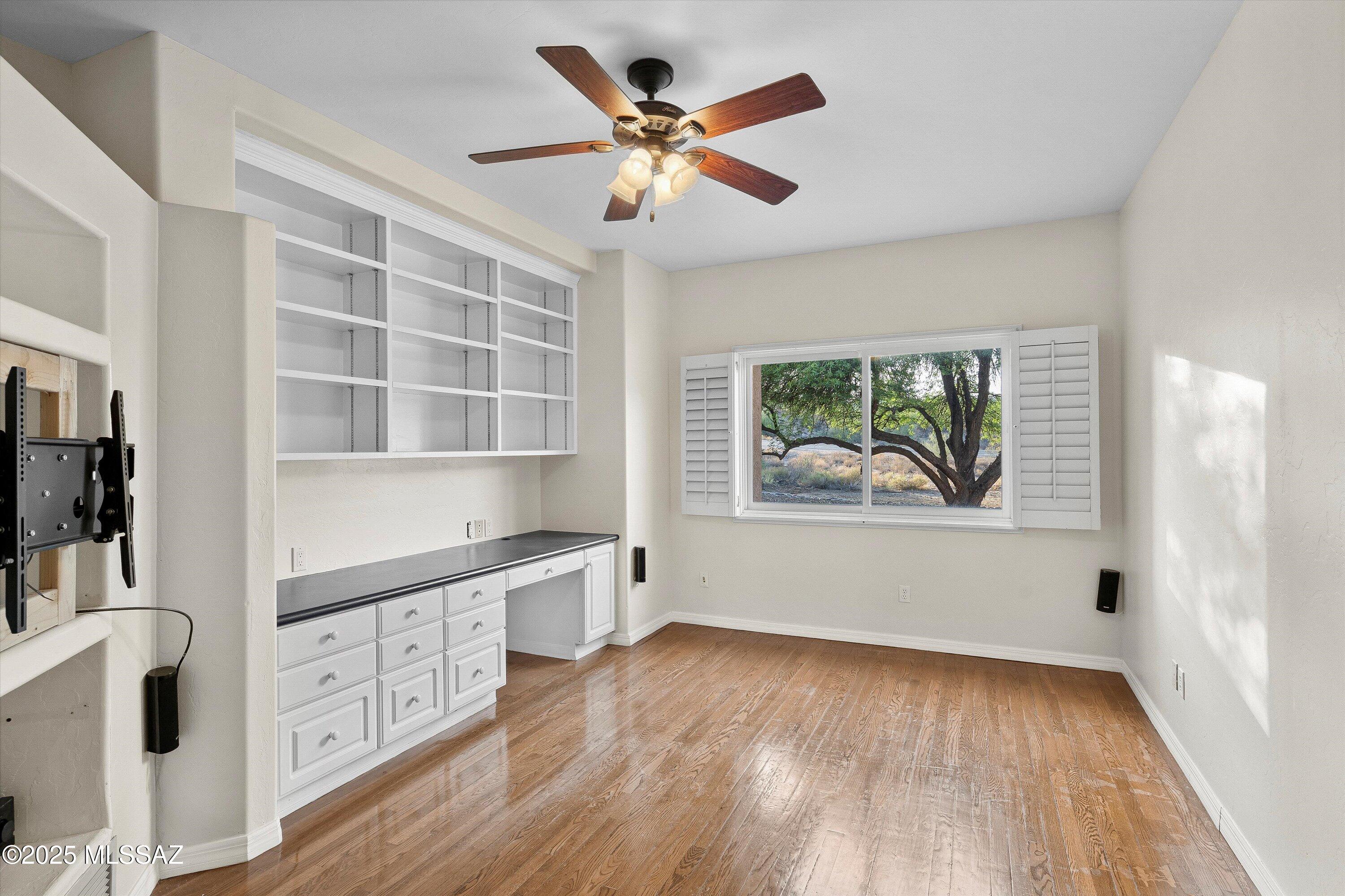 Monte Del Oro (1-187) - Residential