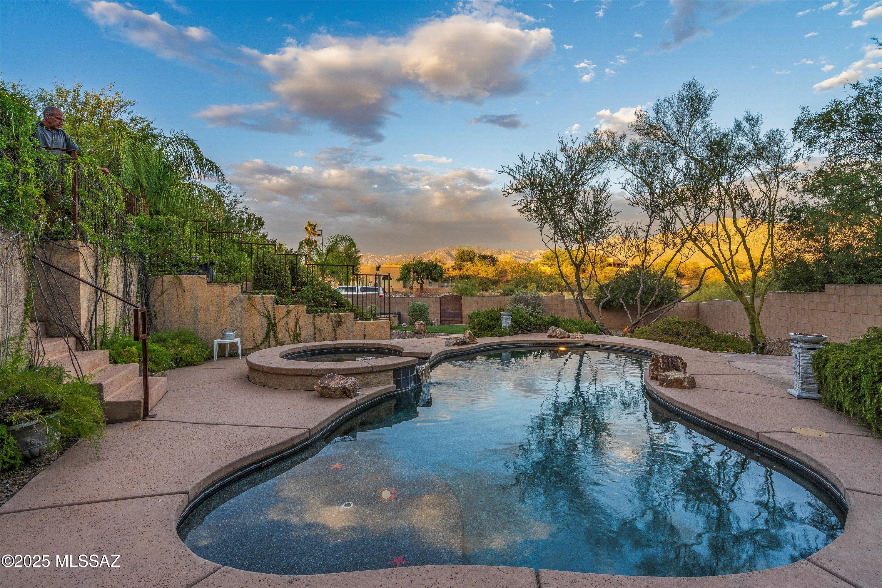 Monte Del Oro (1-187) - Residential