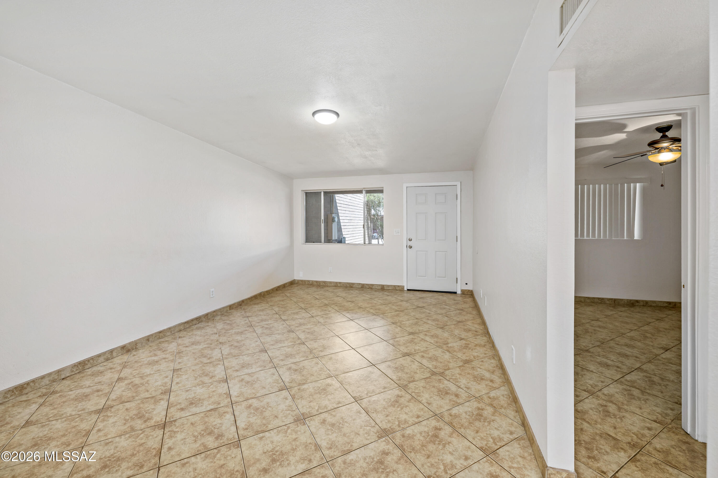 Ft. Lowell Gardens Twnhss. (1-18) - Residential Lease