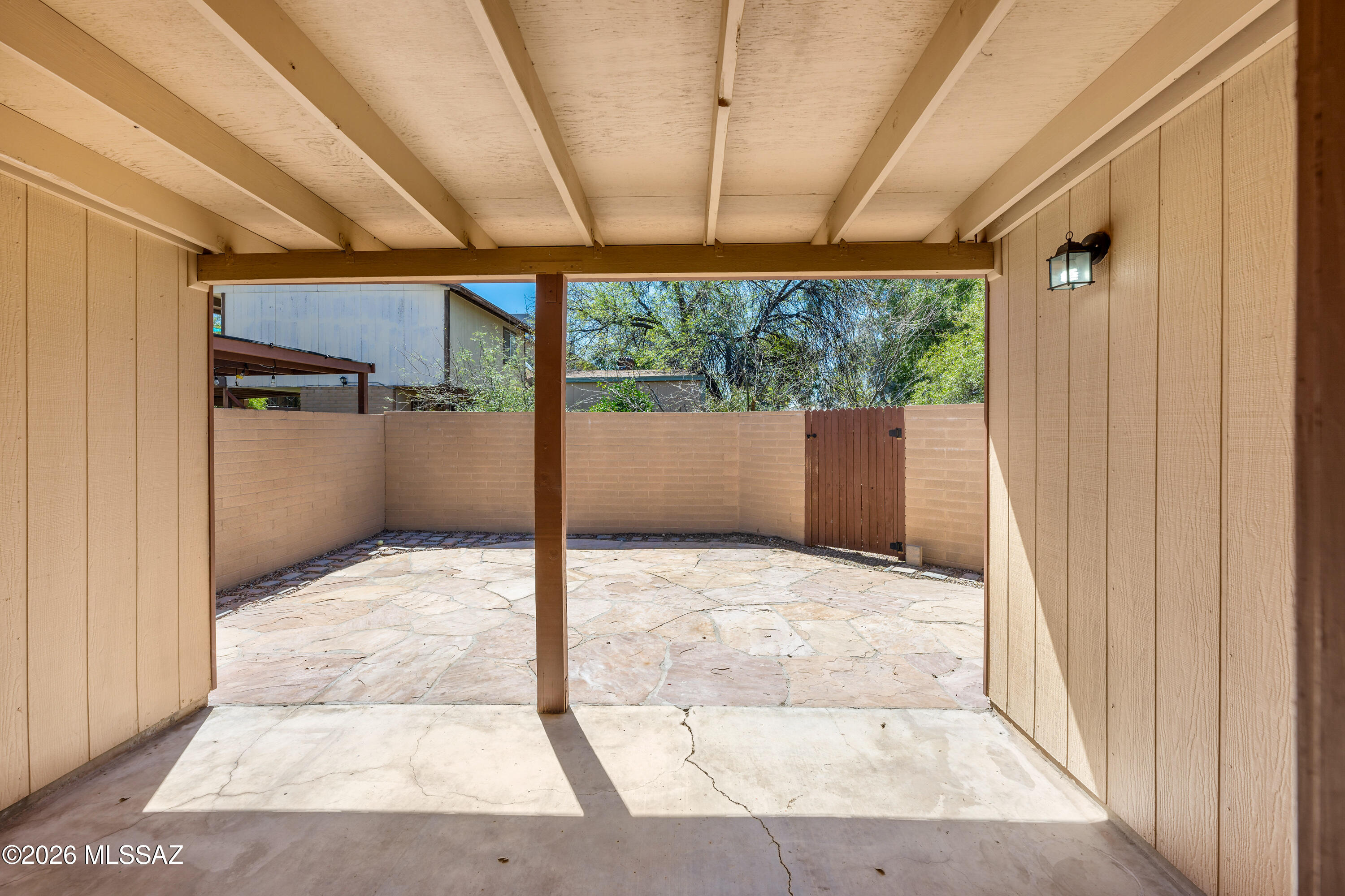 Ft. Lowell Gardens Twnhss. (1-18) - Residential Lease