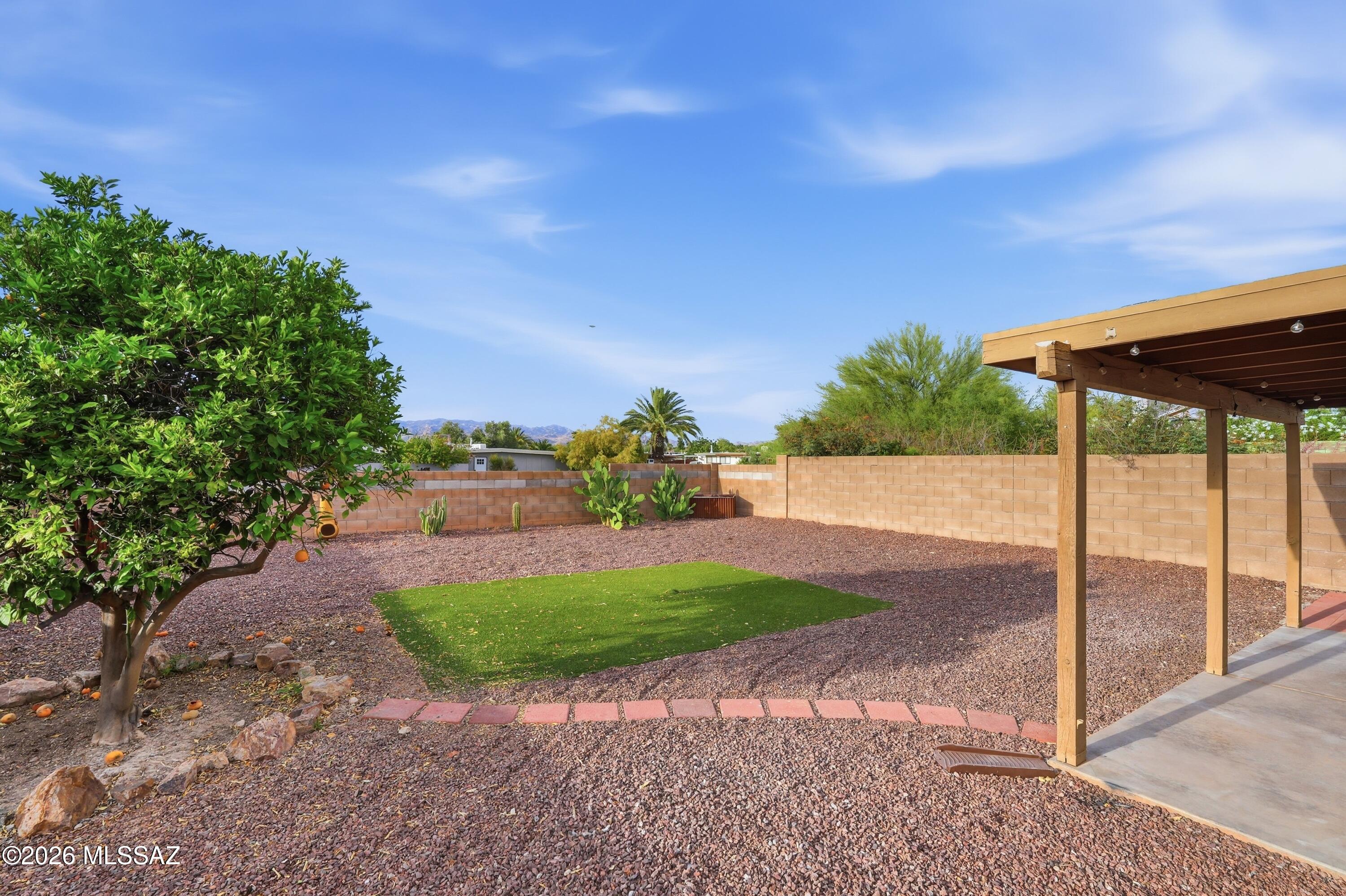 Mirabella (1-102) - Residential Lease