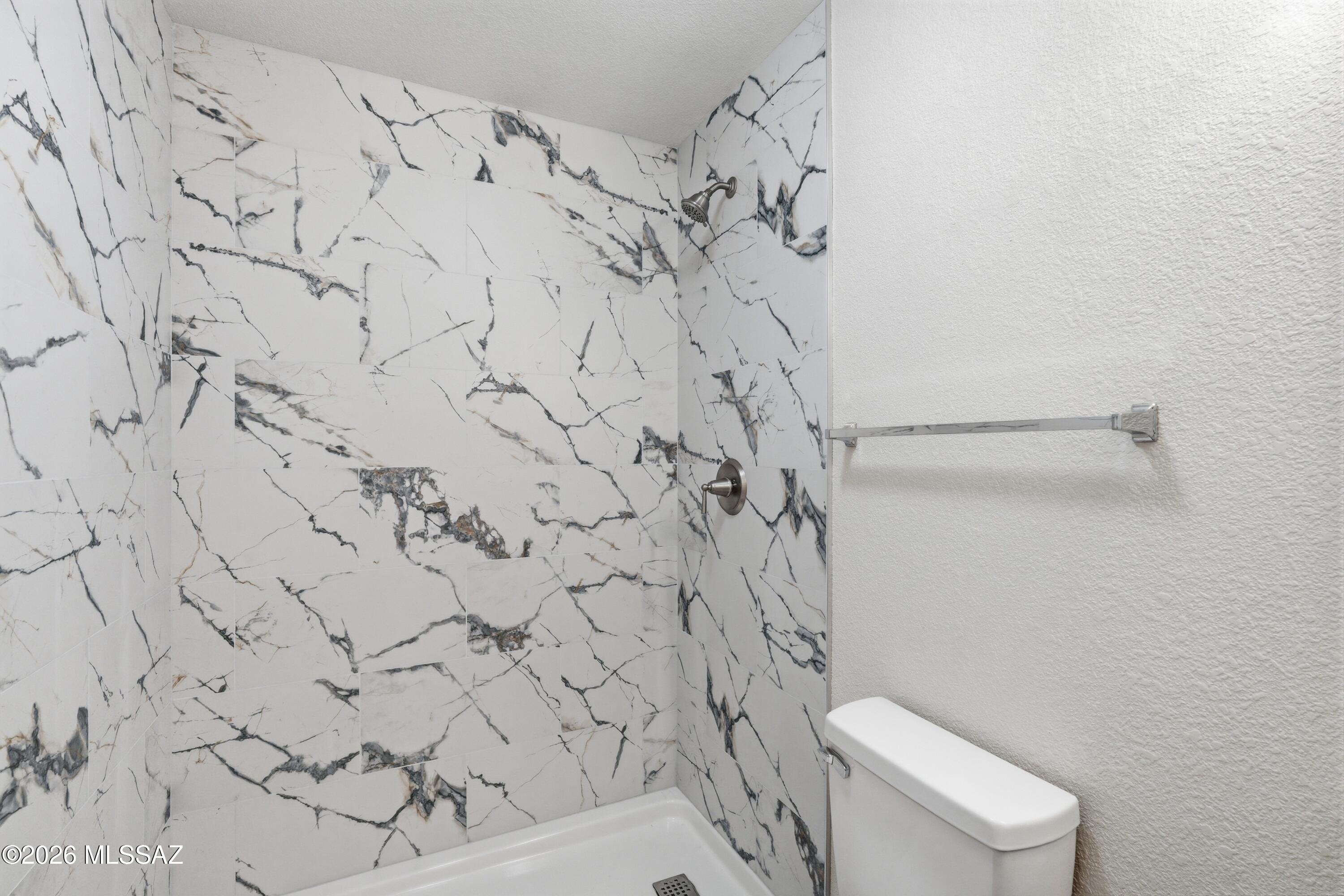 Mirabella (1-102) - Residential Lease