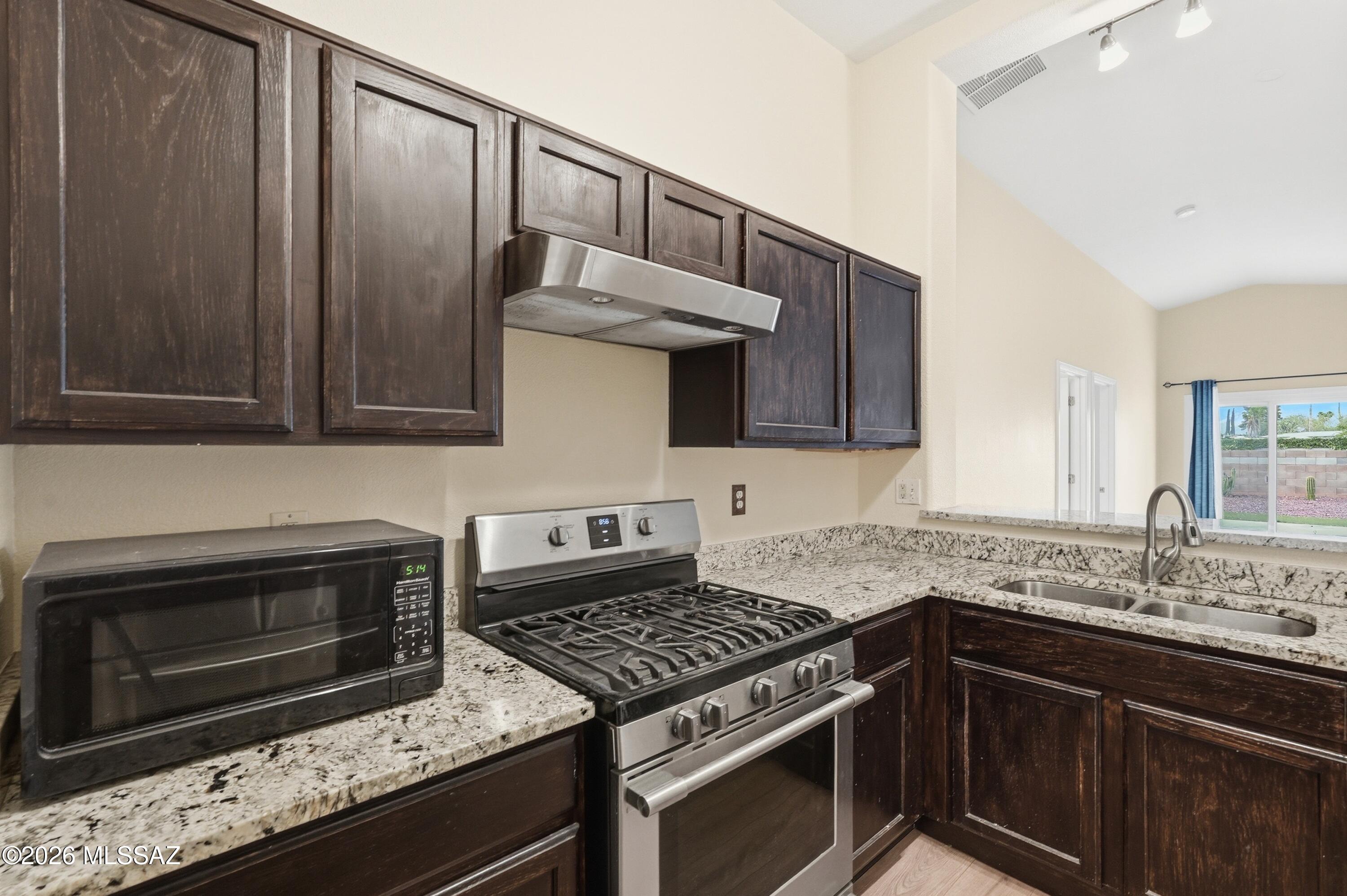 Mirabella (1-102) - Residential Lease