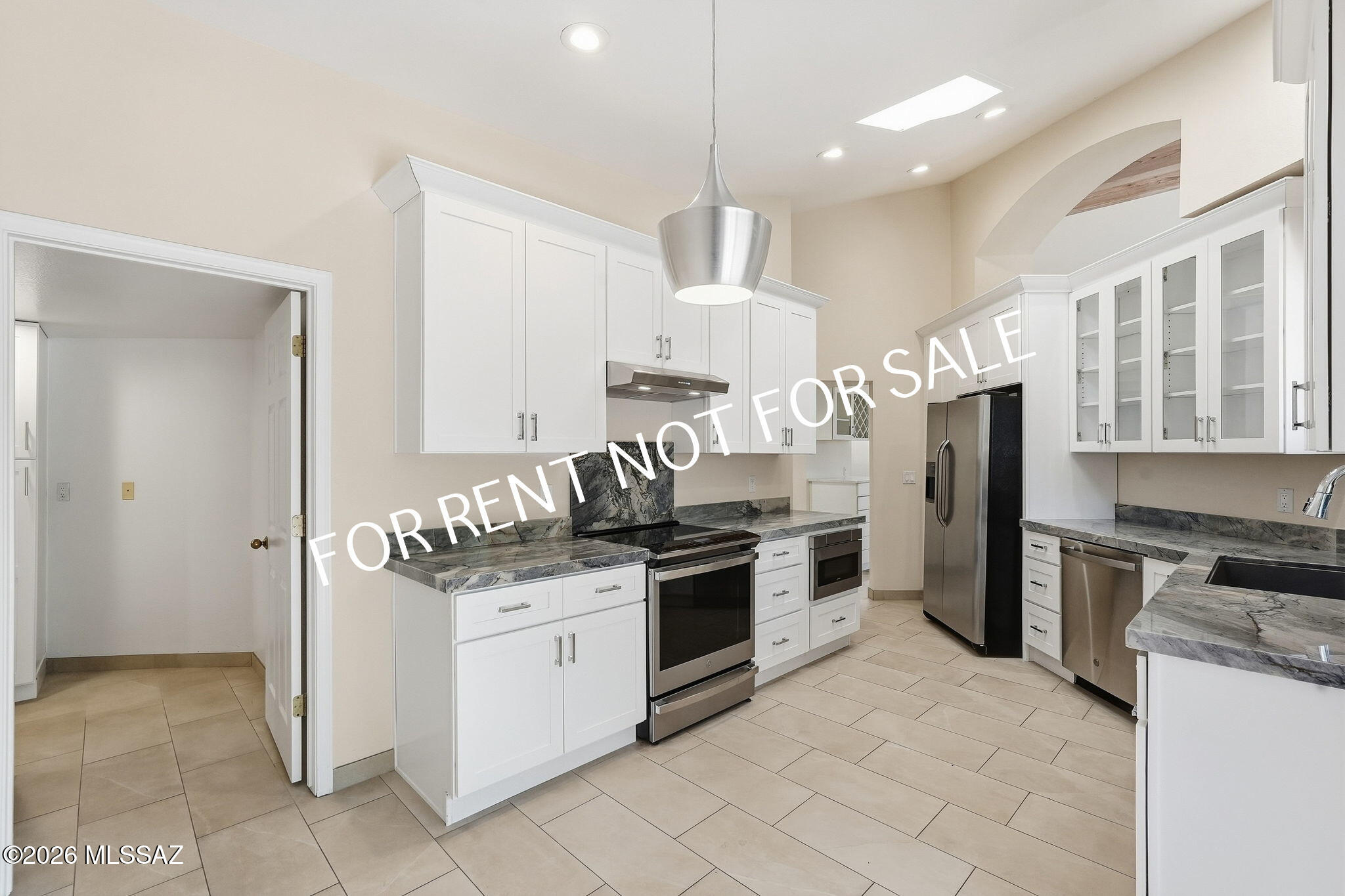 Ventana Serena (1-46) - Residential Lease