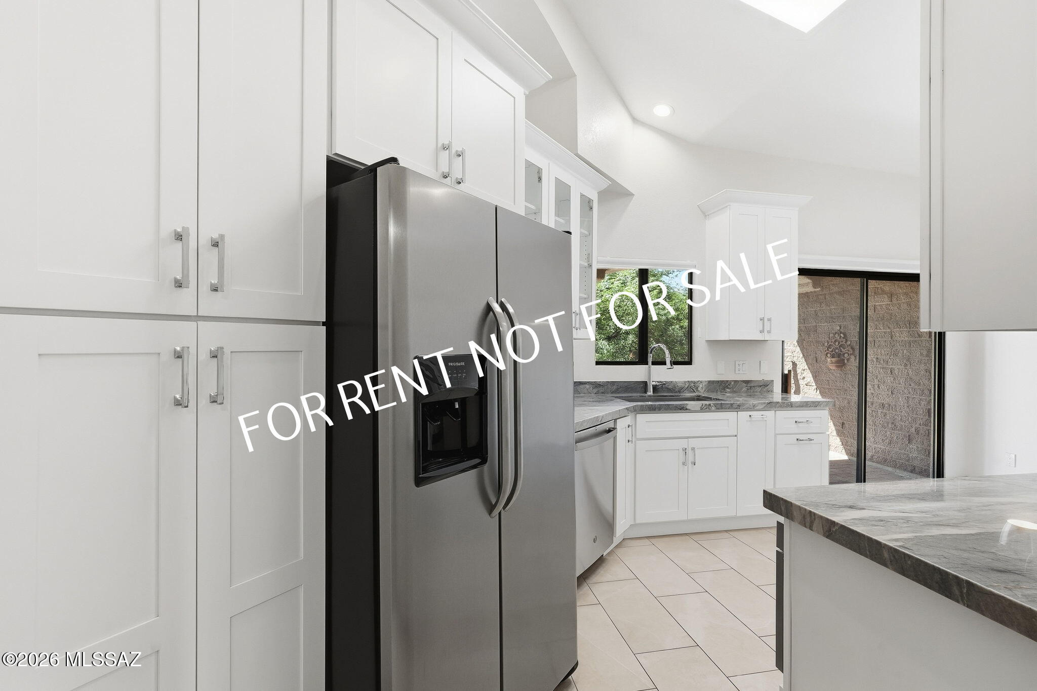 Ventana Serena (1-46) - Residential Lease
