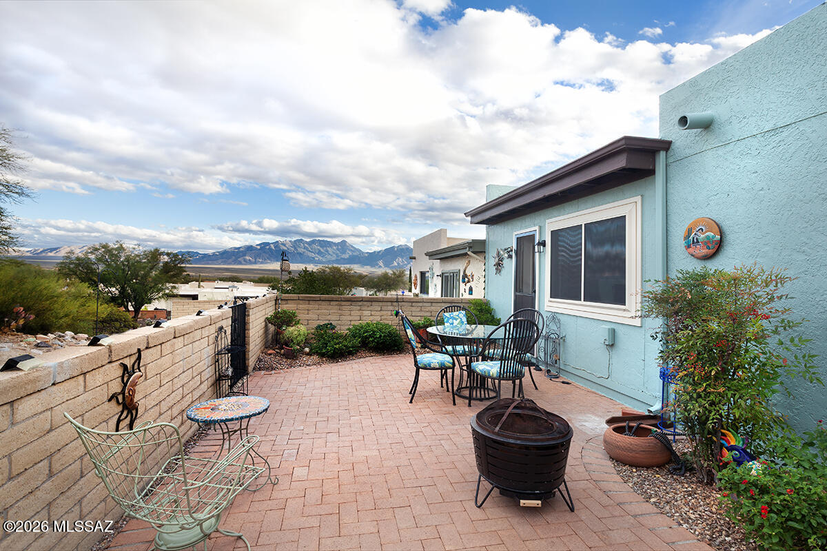 Rest and Relax in this Easy Living home with Fabulous Mountain Views ! Bright & Open,  Kitchen has Granite Countertops , New Microwave-2025, Office or Den with a Cedar Closet, Updated Bathrooms & Lighting, Walking distance to the GVR Center.