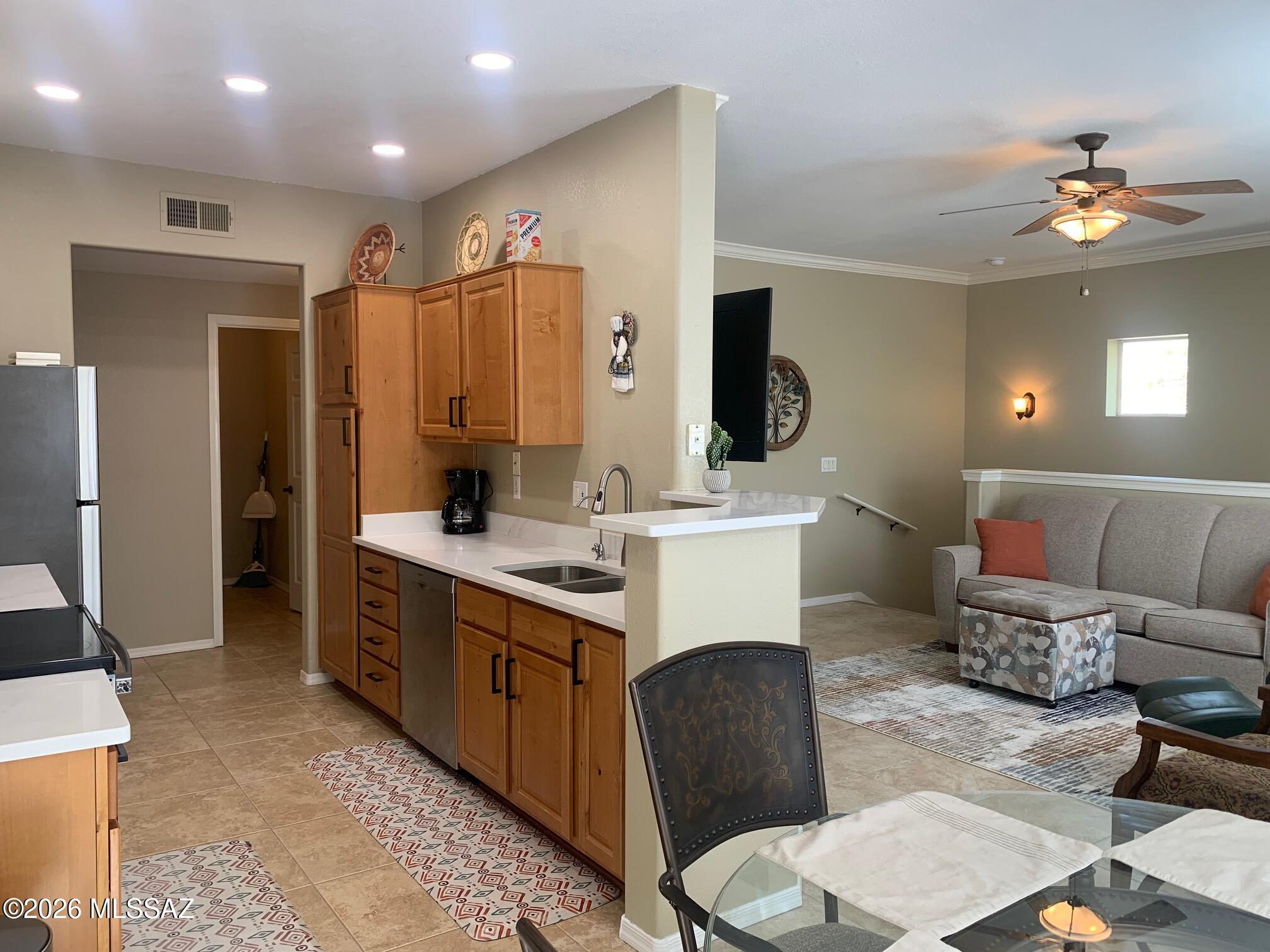 Pinnacle Canyon Condominium - Residential Lease