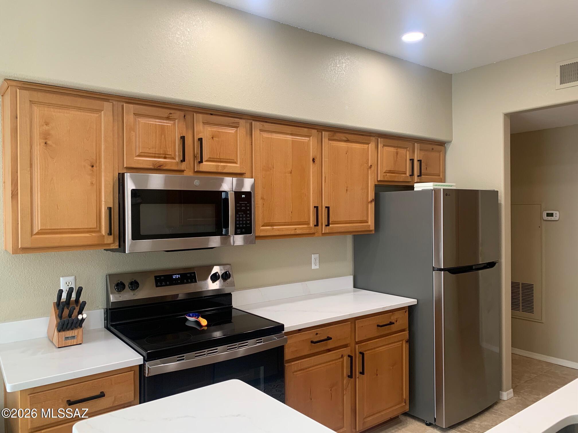 Pinnacle Canyon Condominium - Residential Lease