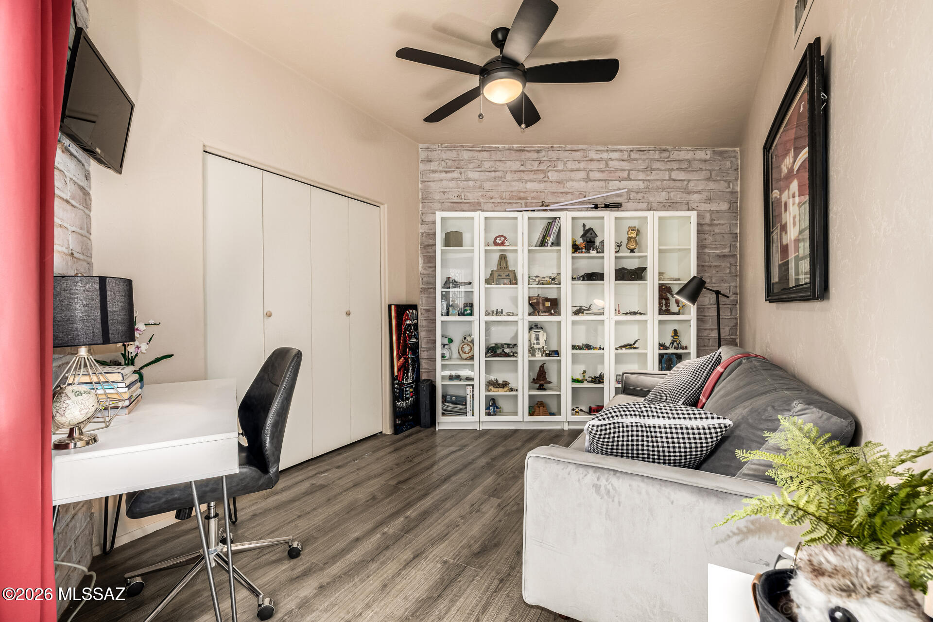Cerro De Falcon (1-20) - Residential