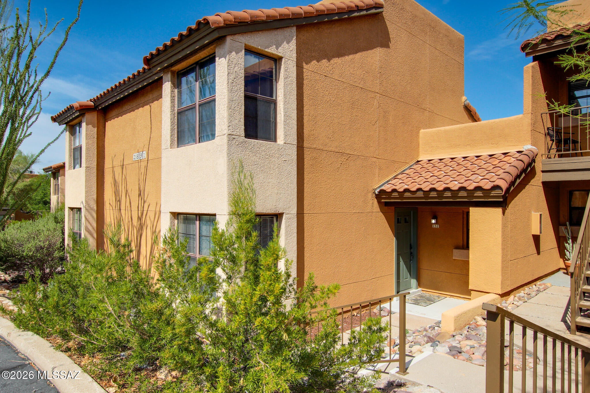 Experience effortless Foothills living in this stylish townhouse just steps from La Encantada's premier shopping and dining. The residence offers a bright, open layout with updated finishes, natural light, and a comfortable flow ideal for everyday living and convenience. The kitchen and living spaces feel modern and inviting, while the bedrooms provide privacy and generous storage. Enjoy mountain views, a peaceful setting, and access to upscale amenities, hiking trails, and major routes.