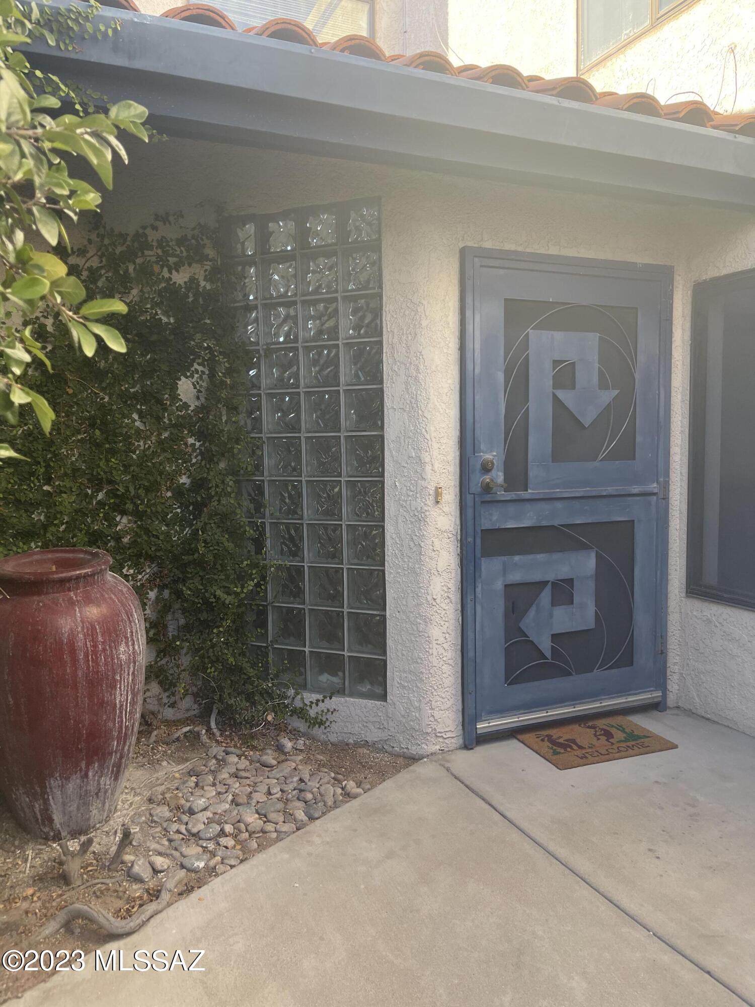 Mescal Place Townhouses (1-13) - Residential Lease