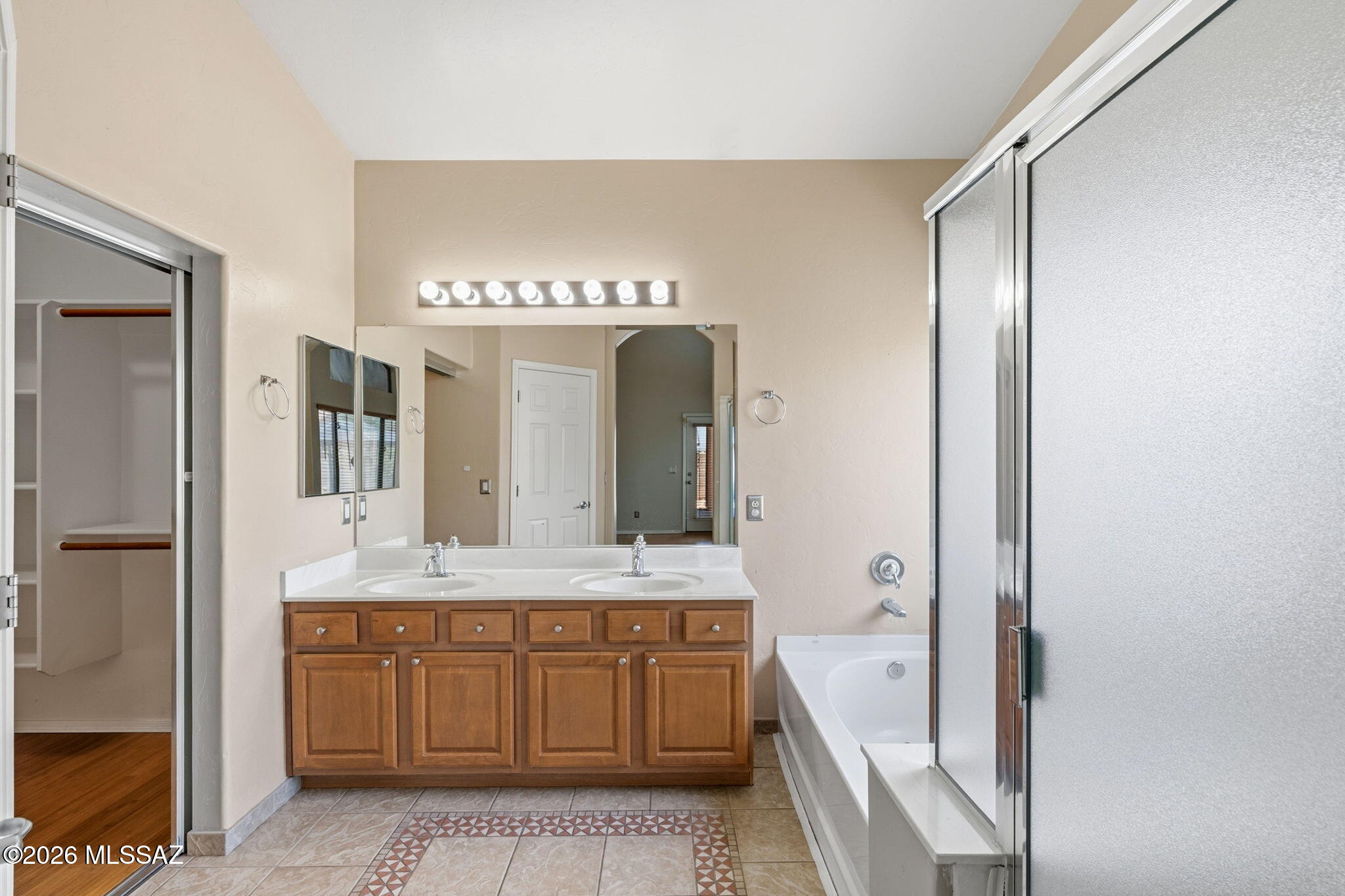 Silverbell Place (1-153) - Residential