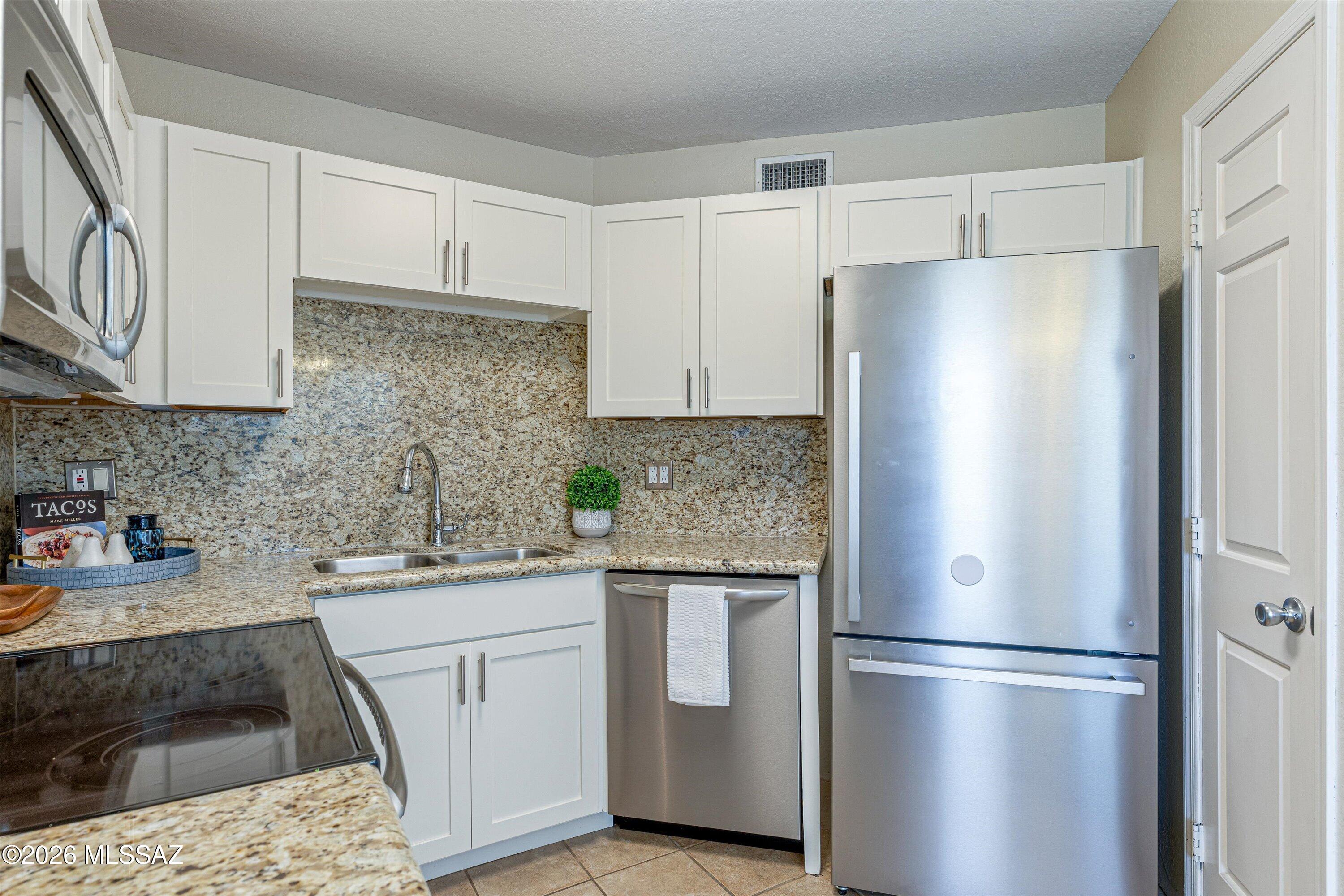 Canyon View At Ventana Condominium (1-264) - Residential
