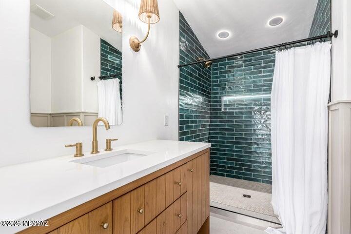 Picture Rocks West (1-65) - Residential