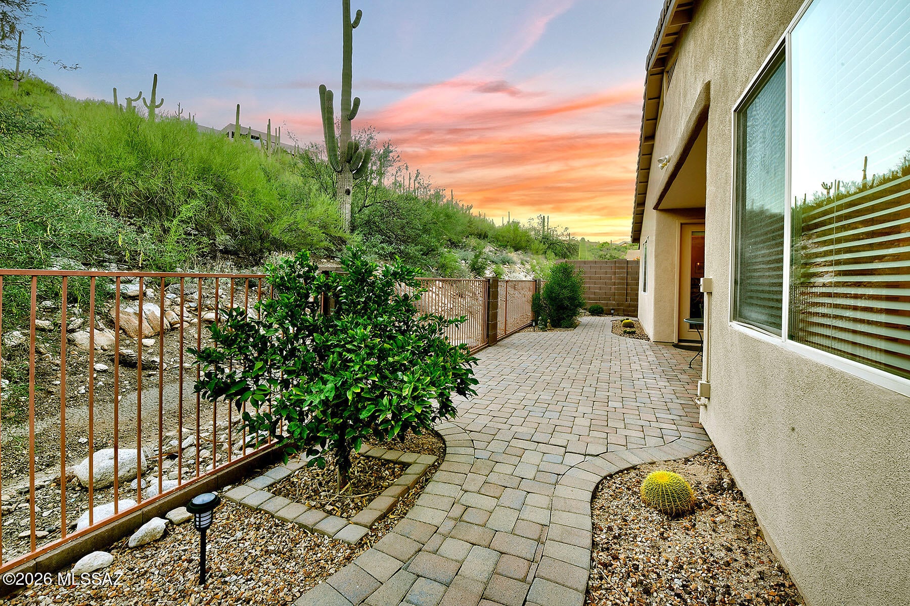 Sabino Mountain (1-290) - Residential