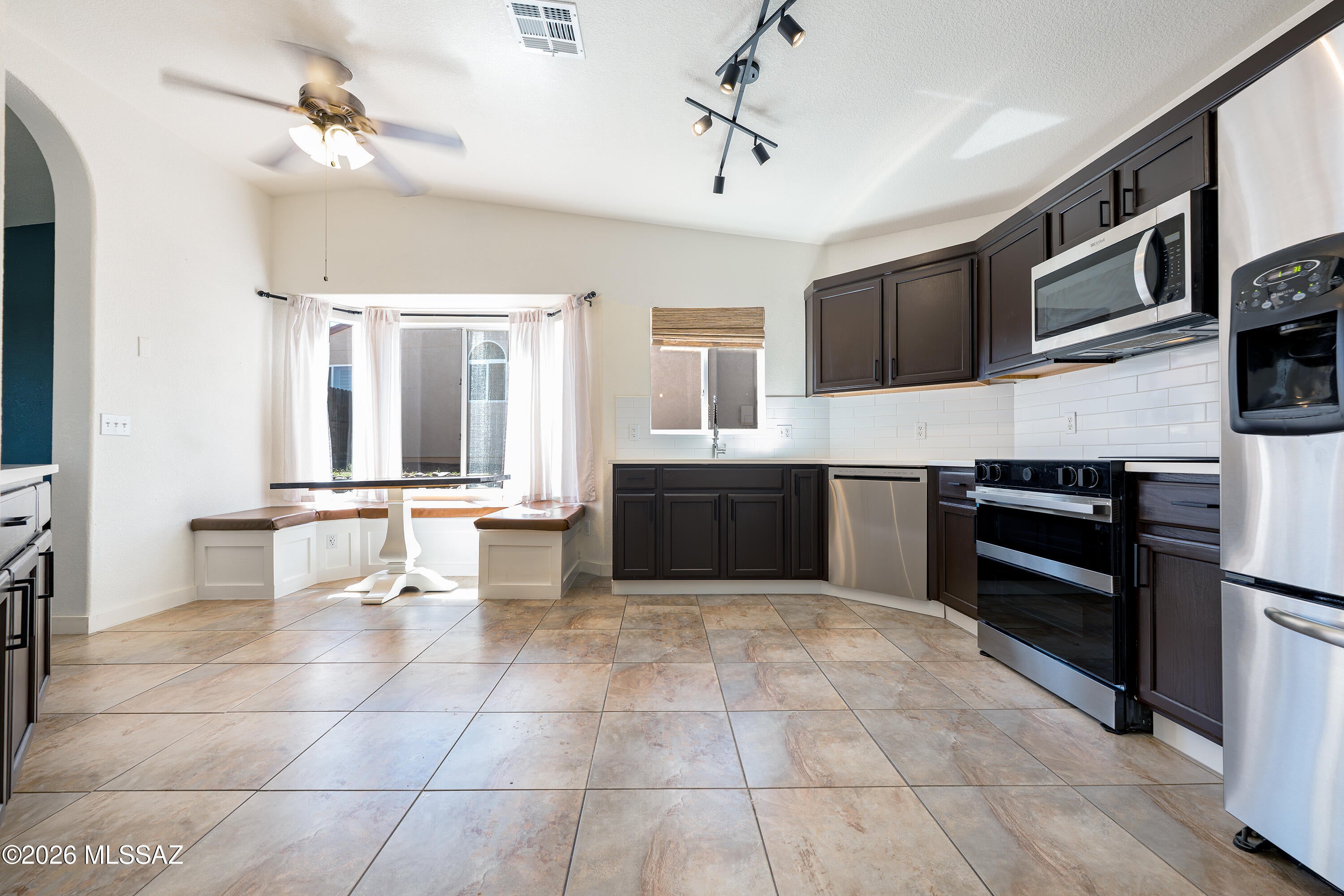 Fairway Groves (420-460) - Residential