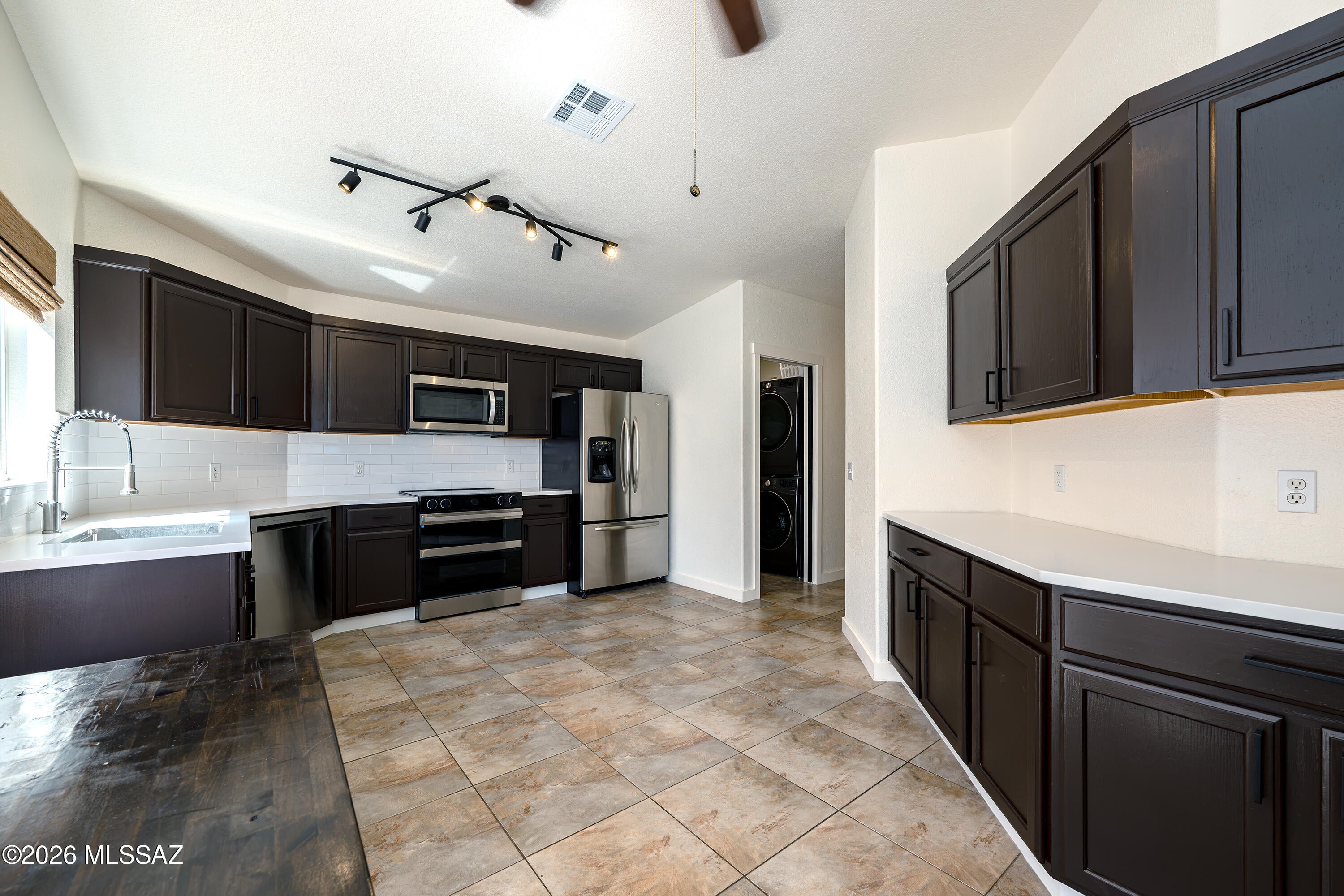 Fairway Groves (420-460) - Residential