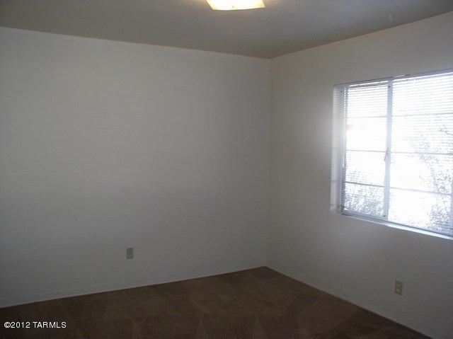 Allen Road Townhomes (1-18) - Residential Lease