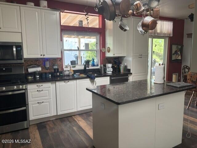 Mescal Lakes - Residential