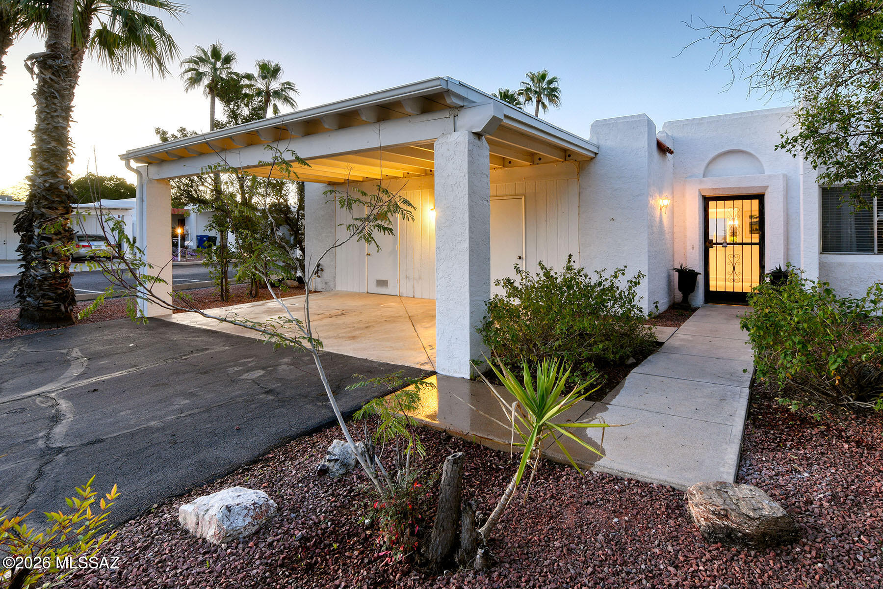 La Toluca Townhouses - Residential