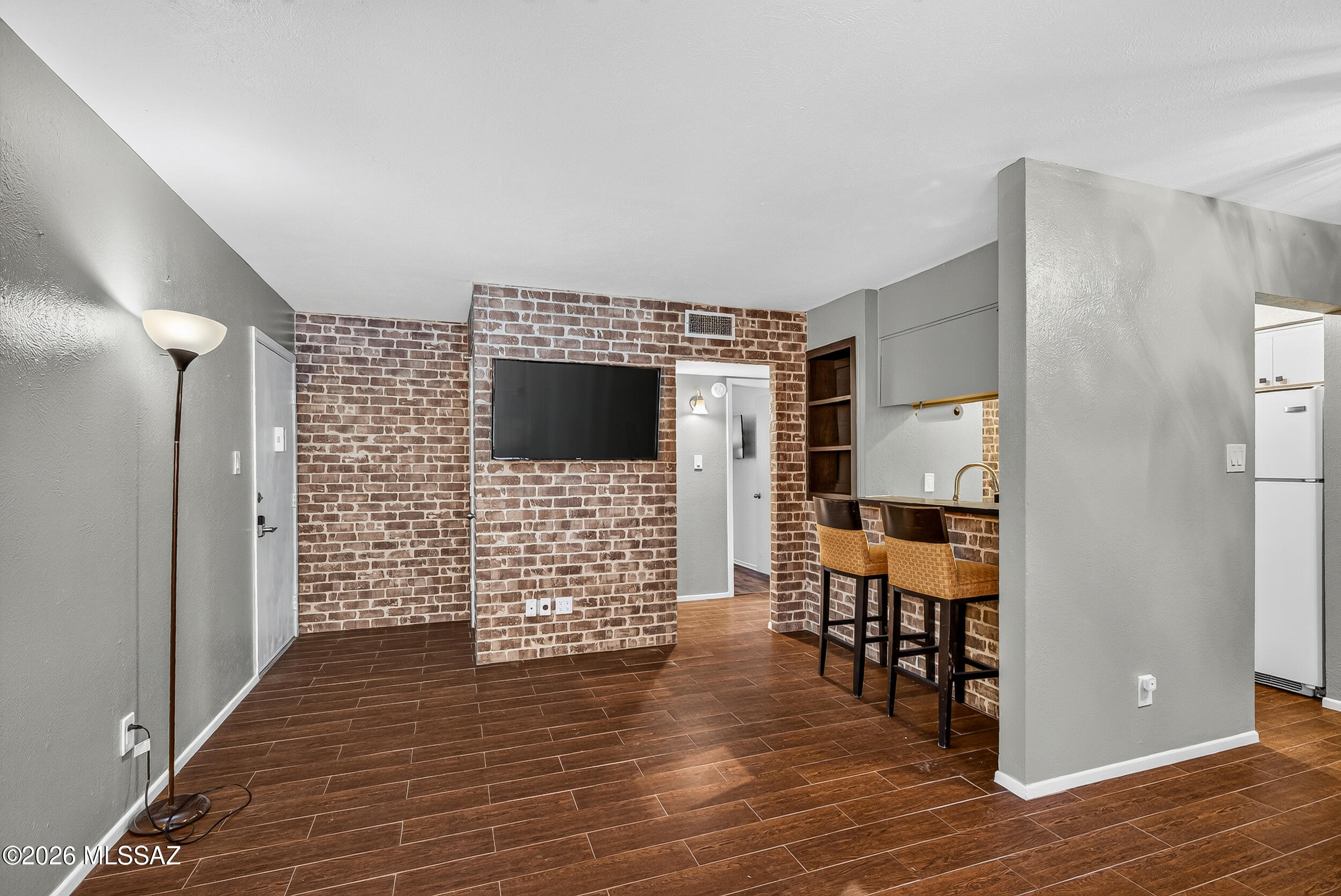 Las Colinas Condominiums - Residential