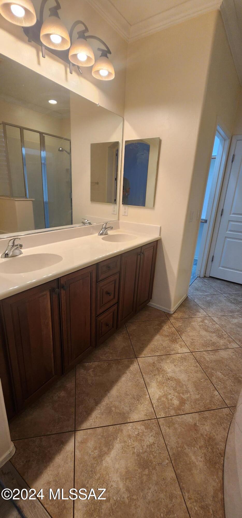 Rivers Edge II - Residential Lease