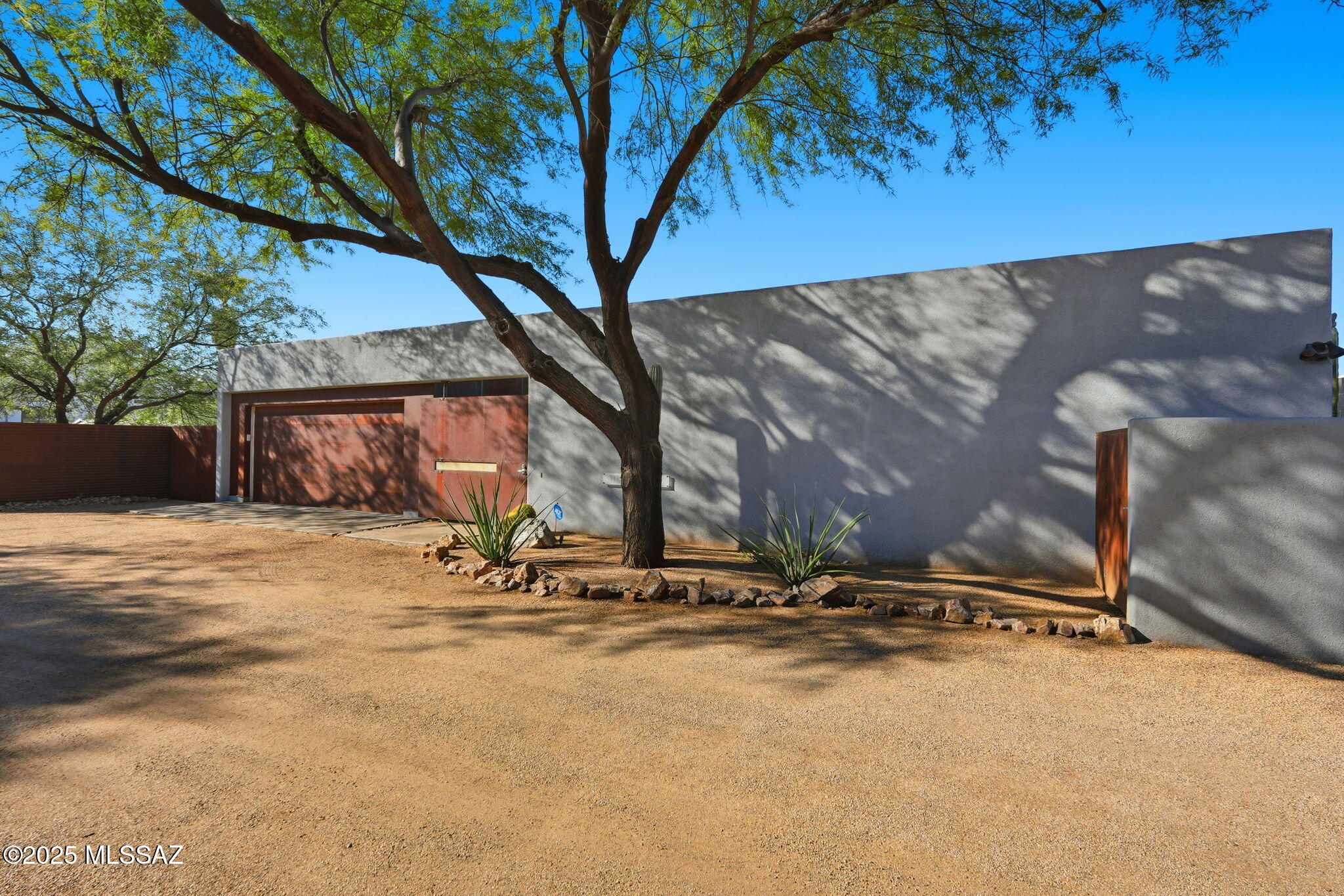 Catalina Poultry Acres NO 2 - Residential