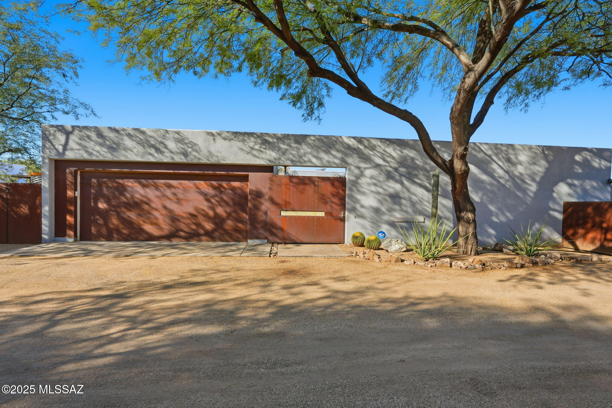 Catalina Poultry Acres NO 2 - Residential
