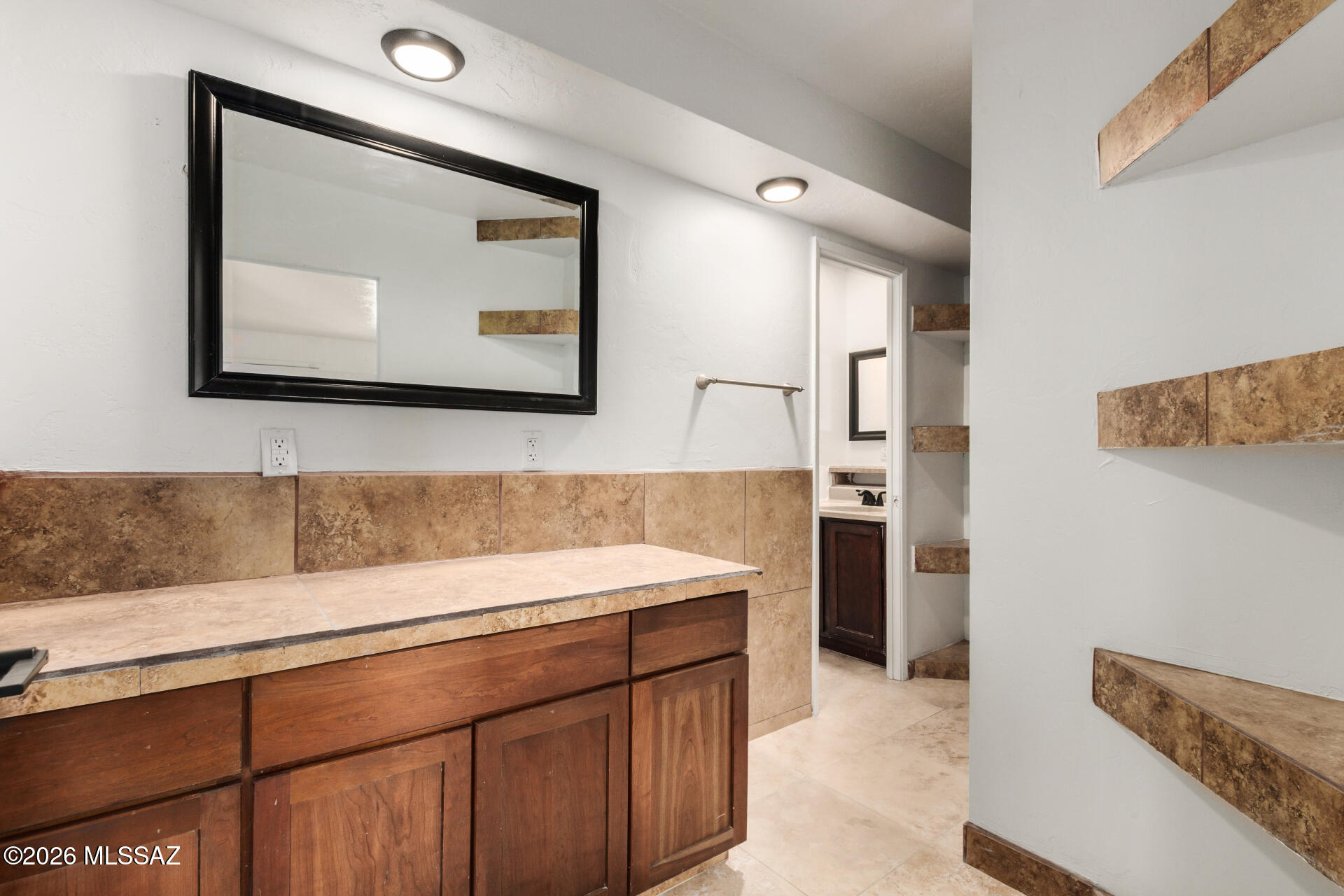 Estrella Sub Amd - Residential