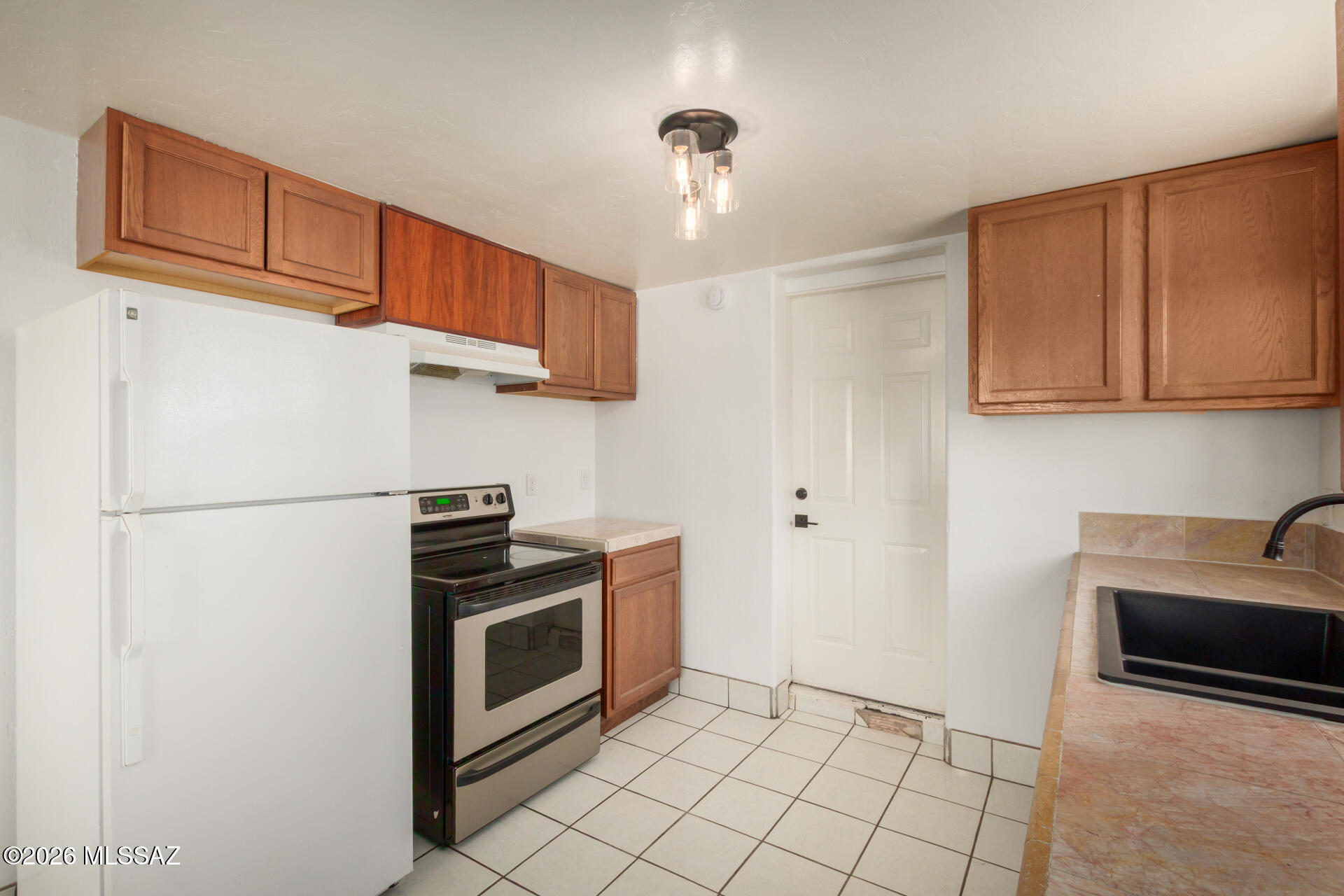 Estrella Sub Amd - Residential