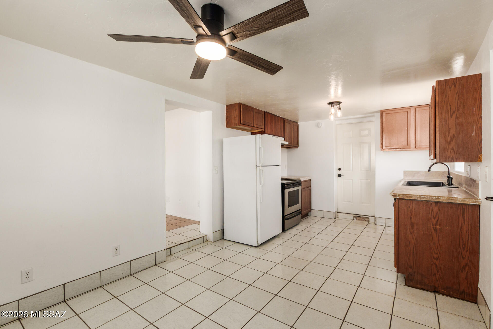 Estrella Sub Amd - Residential