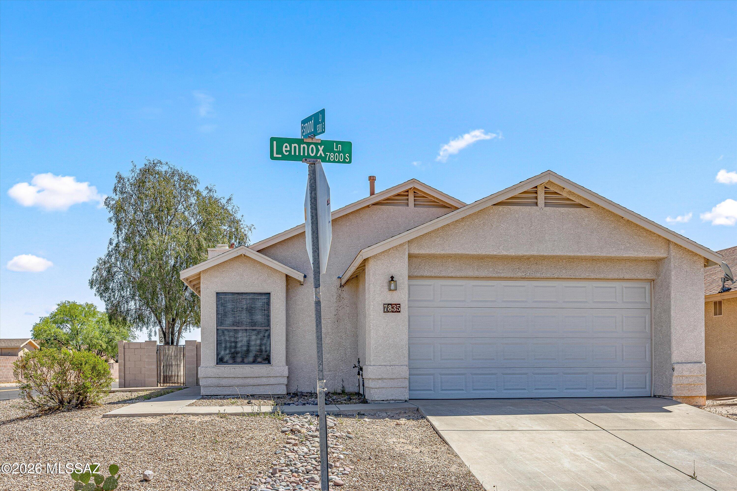 Elliott Homes At Rita Ranch (1-521) - Residential