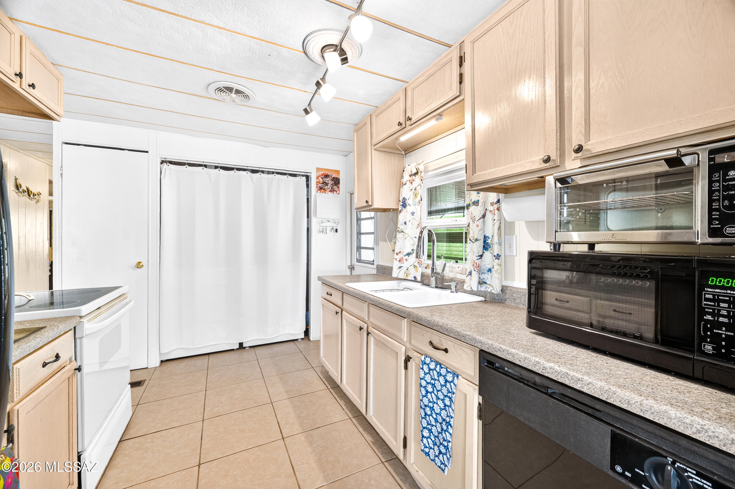 Tucson Estates (1-634) - Residential